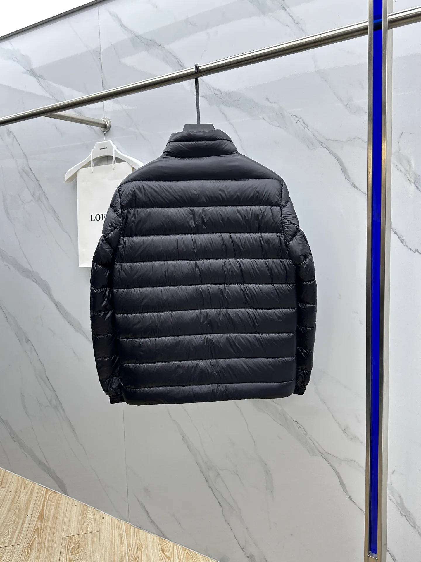 Куртки И Пуховики Мужские Moncler 2237399