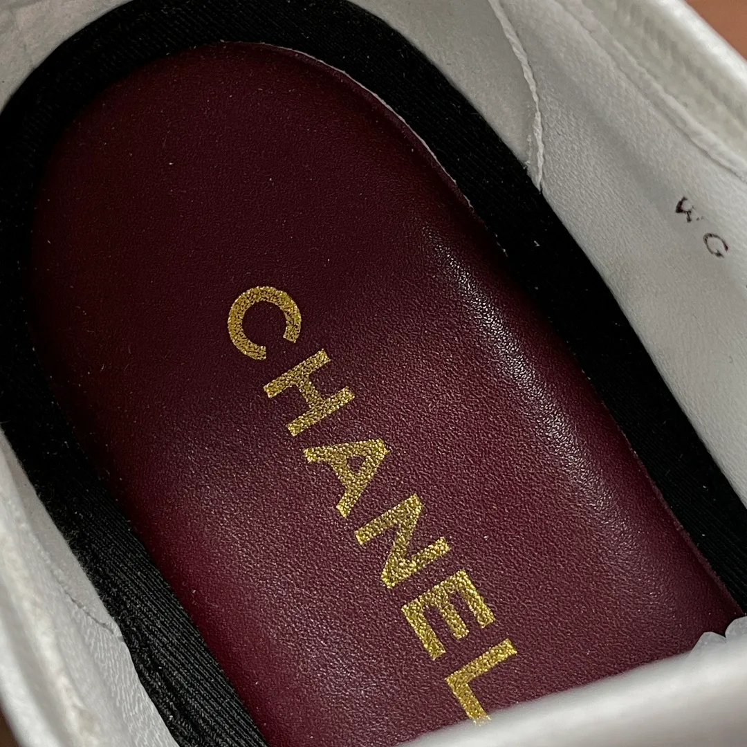 Кроссовки Женские Chanel 17542459