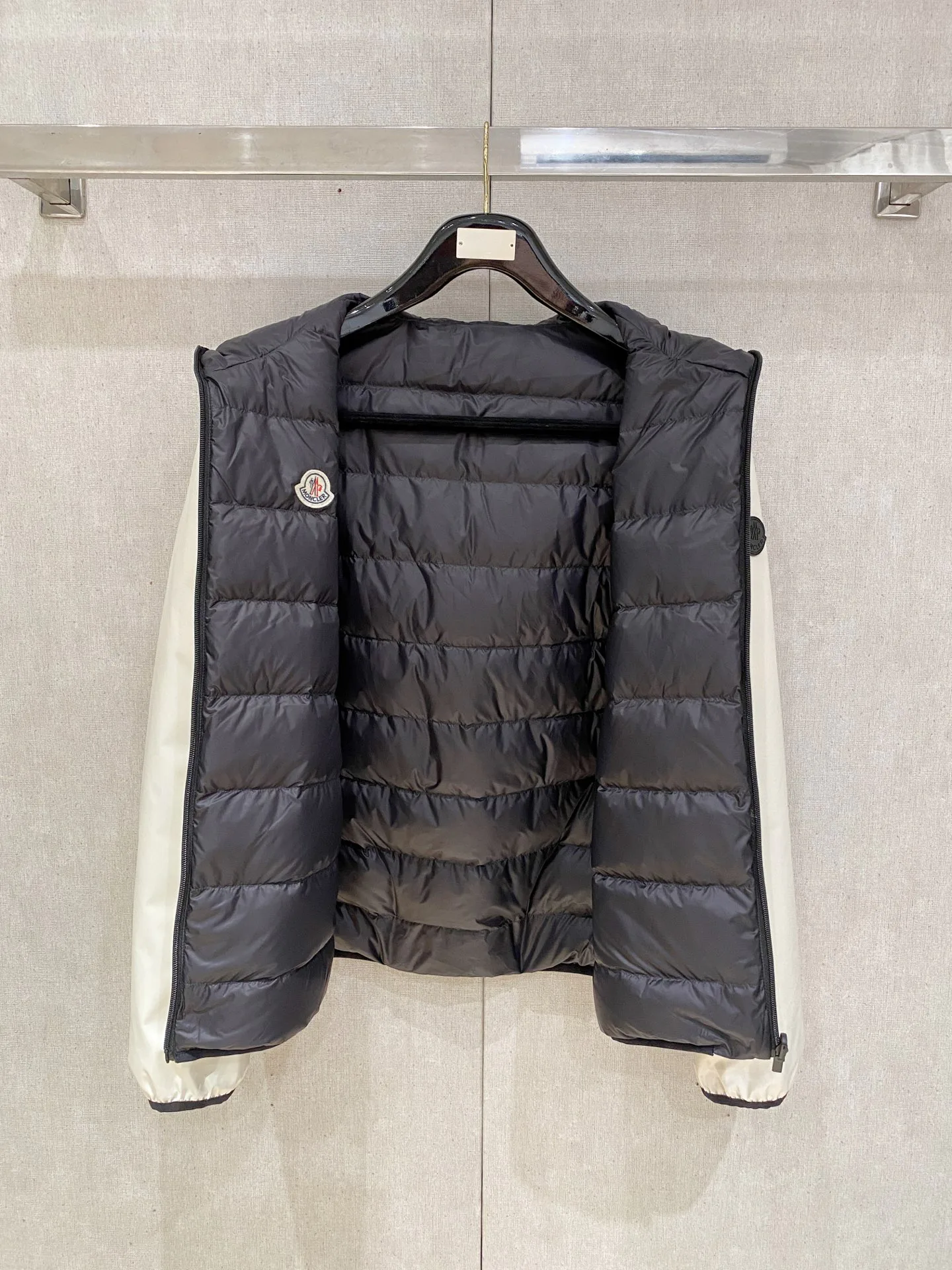 Куртки И Пуховики Мужские Moncler 1807068