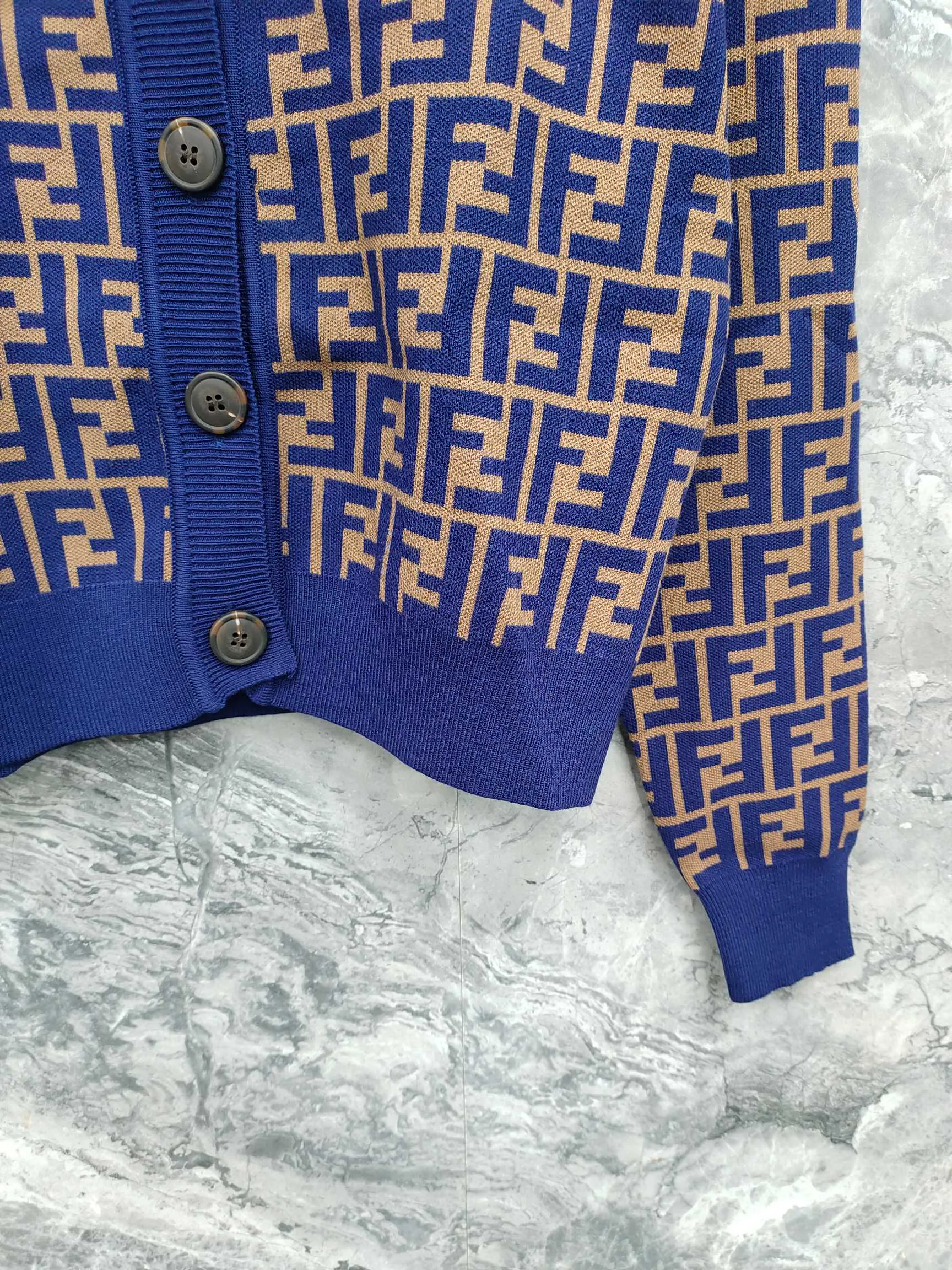 Джемперы И Свитеры Женские Fendi 18743531
