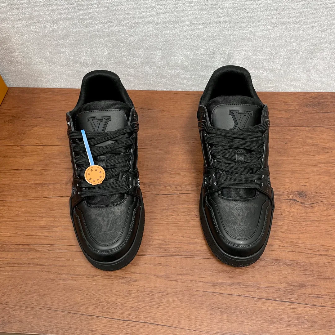 Кроссовки Мужские Louis Vuitton 11877593