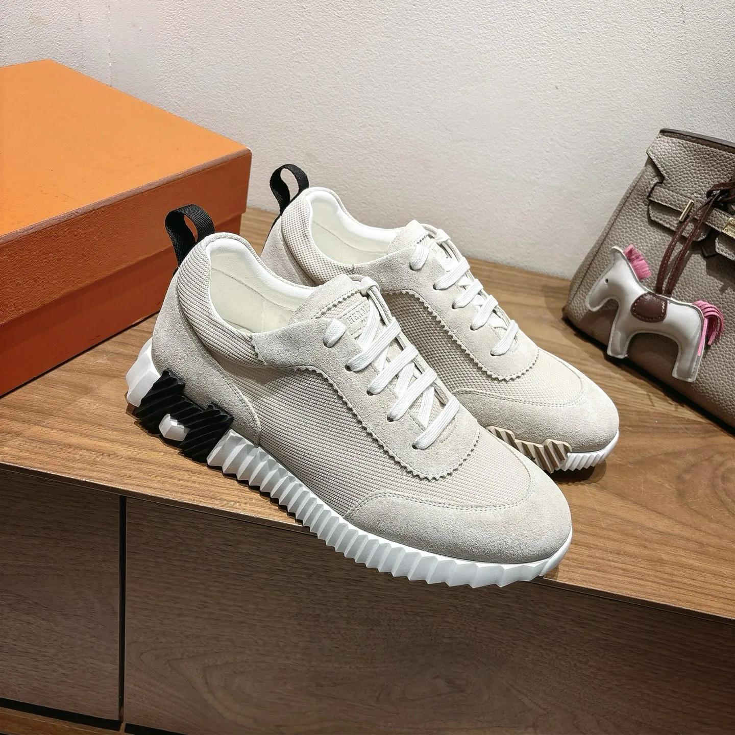Кроссовки Женские Hermes 9914940