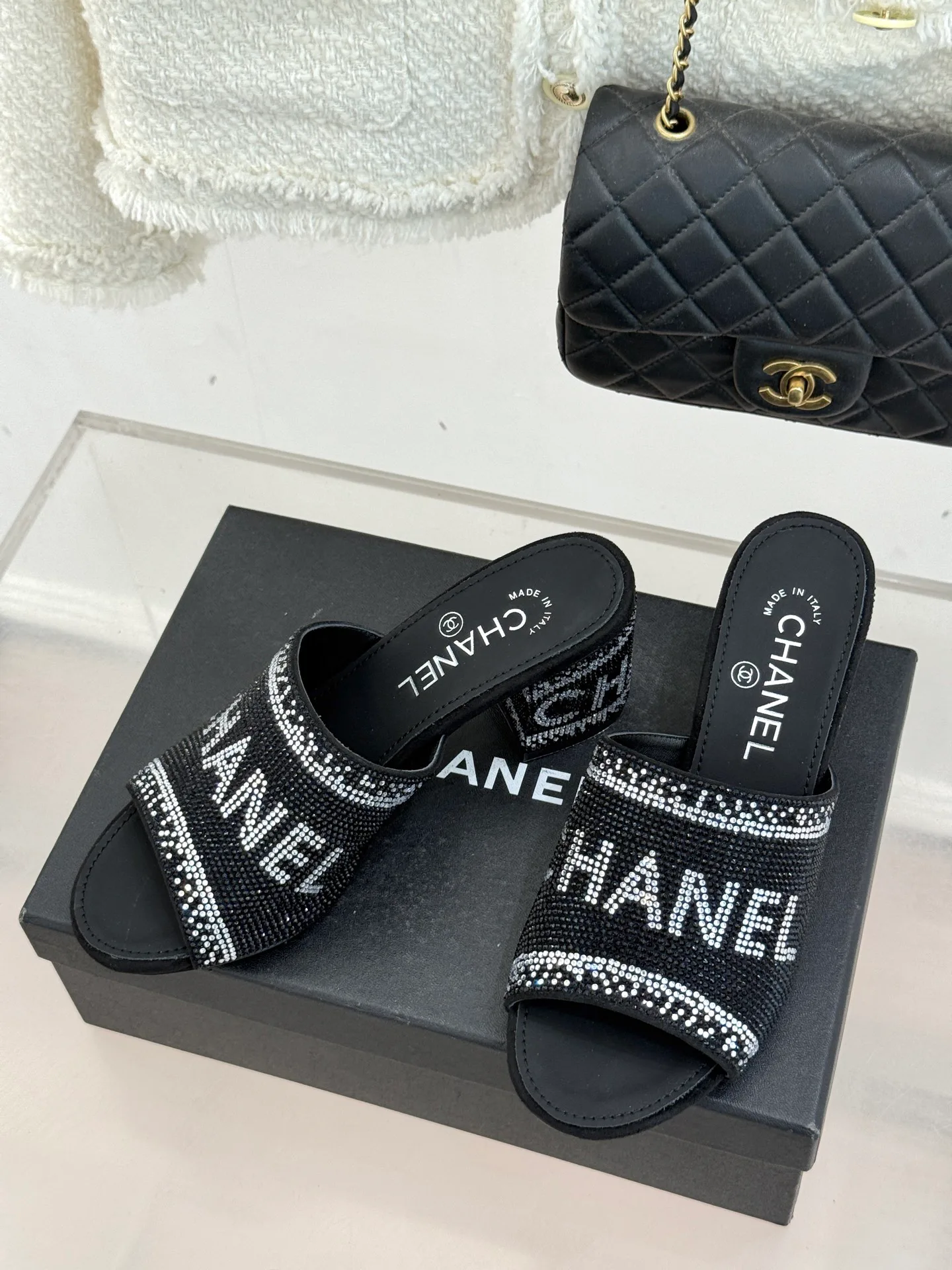 Шлепанцы Женские Chanel 9499385
