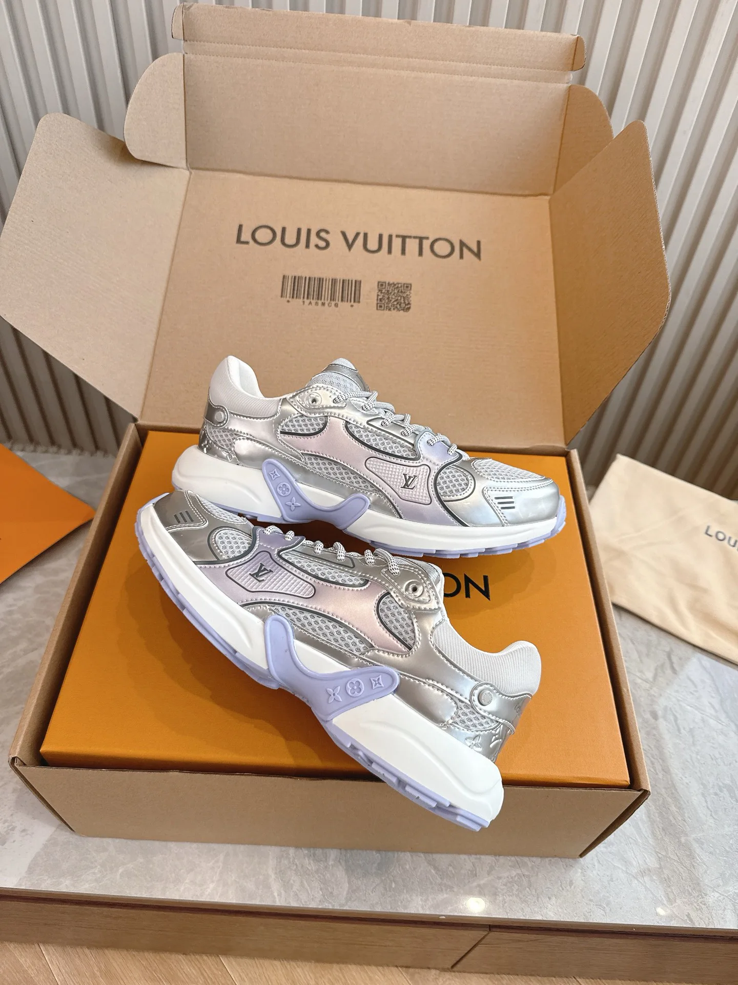 Кроссовки Мужские Louis Vuitton 8979806