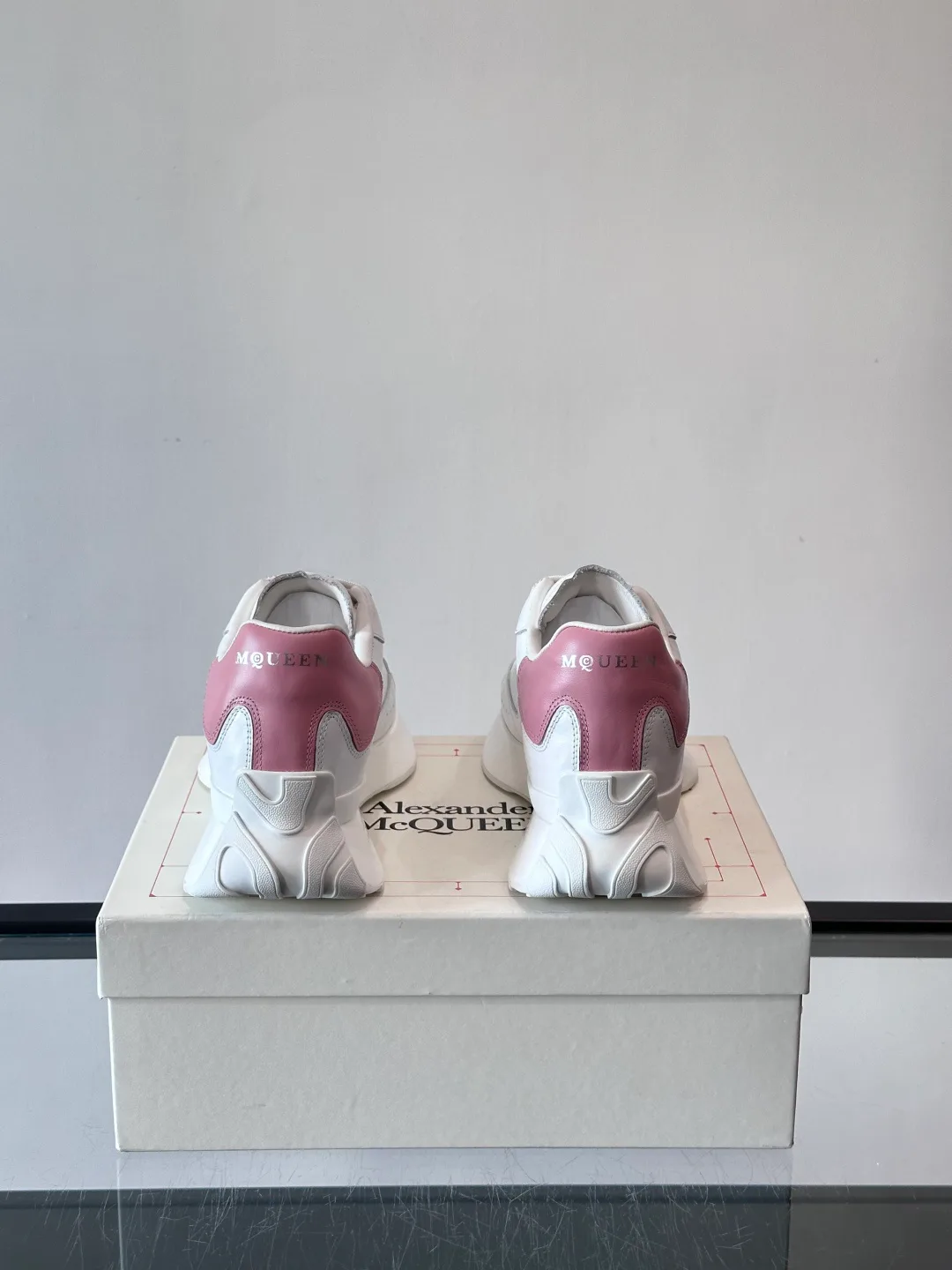 Кроссовки Женские Alexander Mcqueen 469773