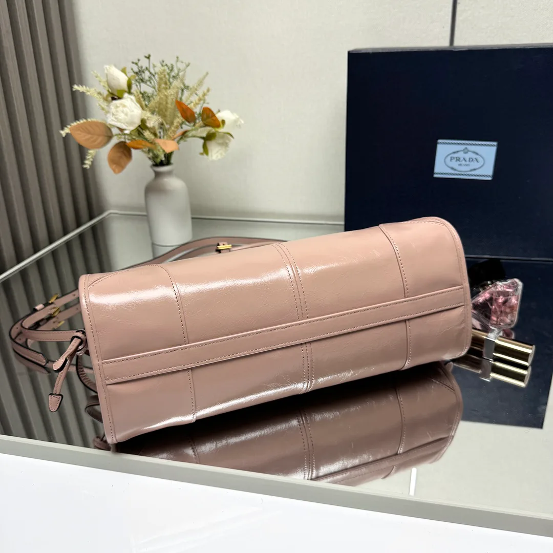 Классические Сумки Женские Prada 10446839