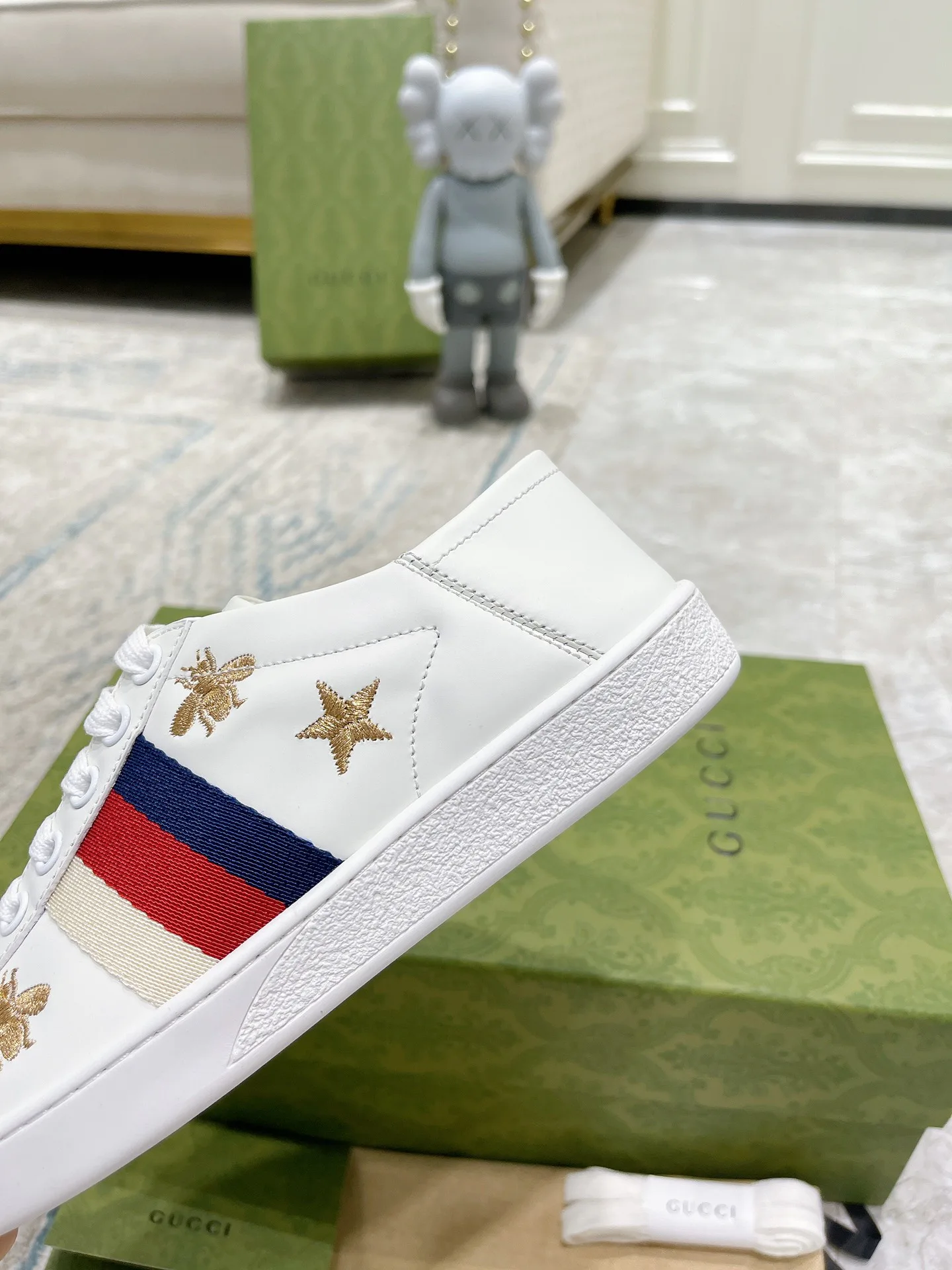 Кроссовки Женские Gucci 17620406