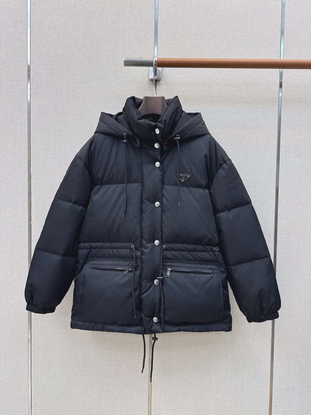 Куртки И Пуховики Женские Prada 18093803