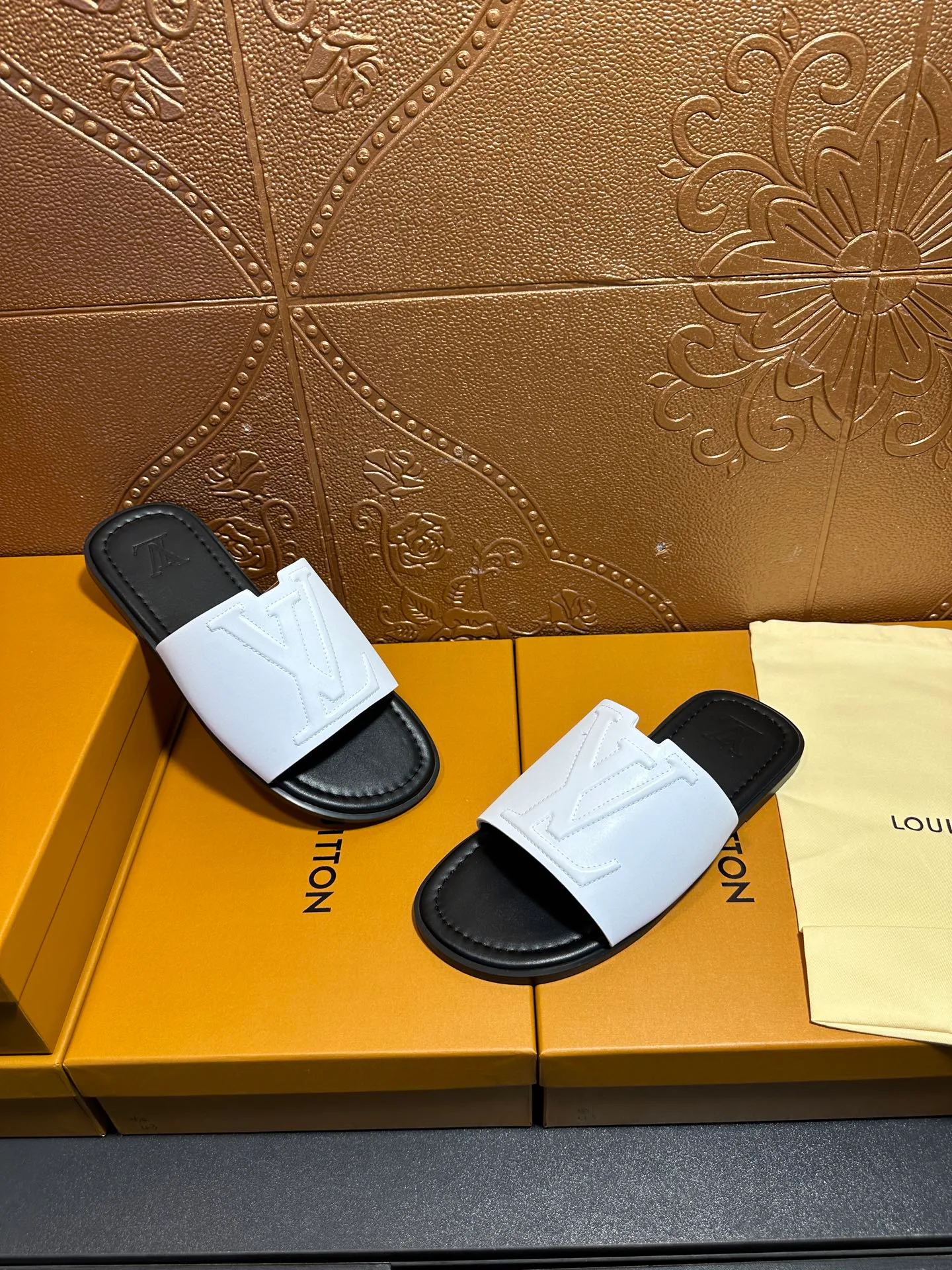 Шлепанцы Мужские Louis Vuitton 11488094