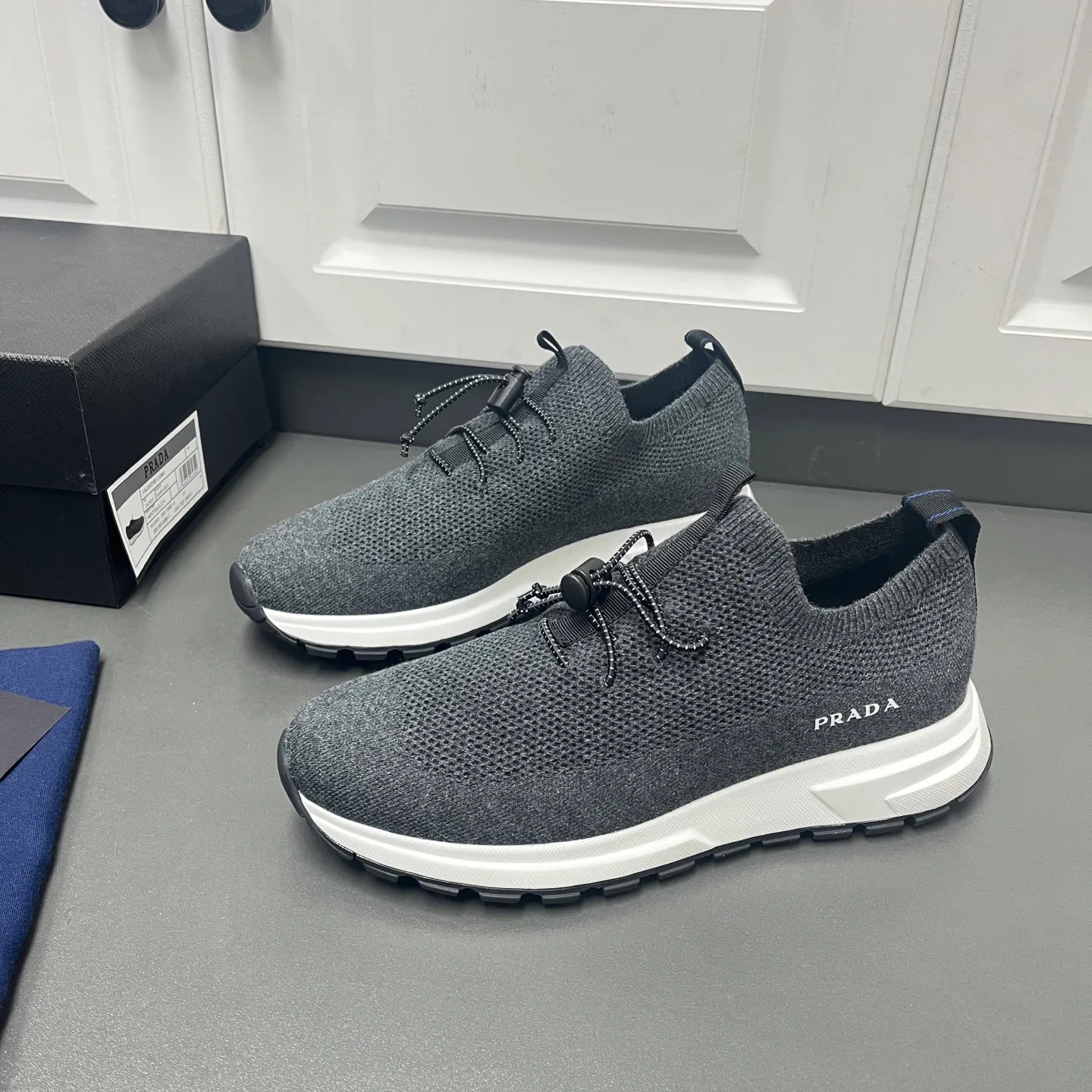 Кроссовки Мужские Prada 9998386