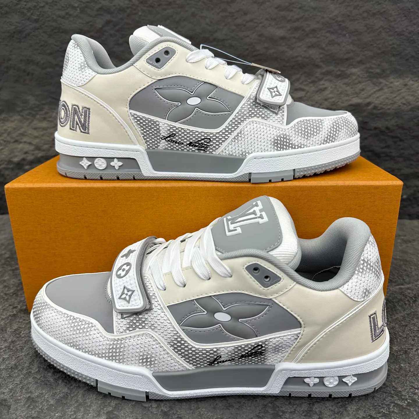 Кроссовки Мужские Louis Vuitton 9916702