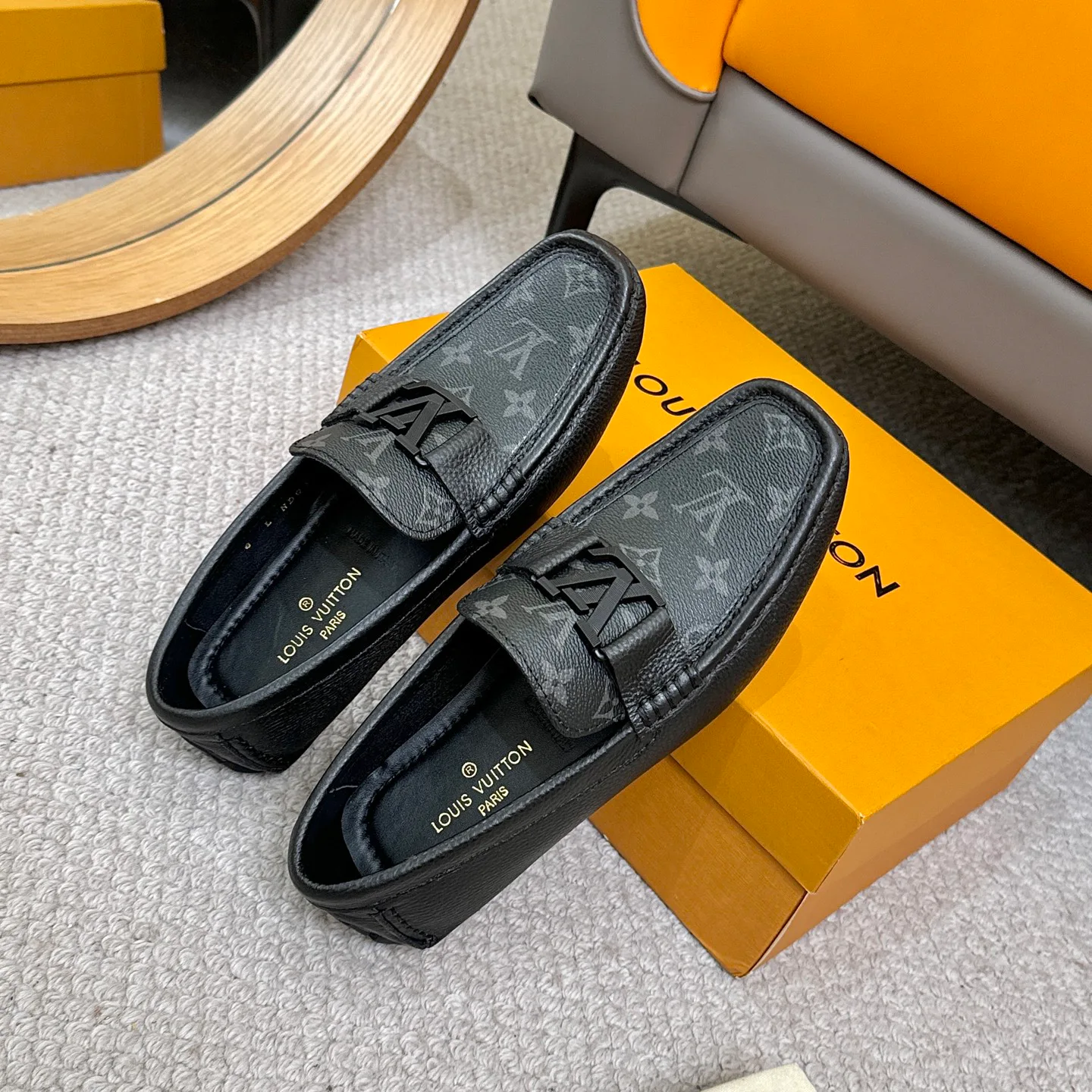 Лоферы И Туфли Мужские Louis Vuitton 17514746