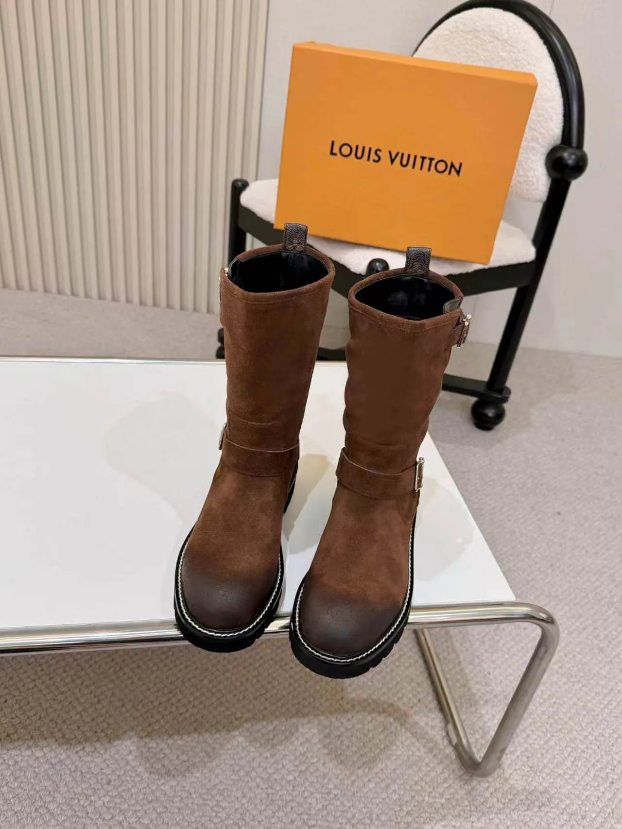 Ботинки Женские Louis Vuitton 19597312