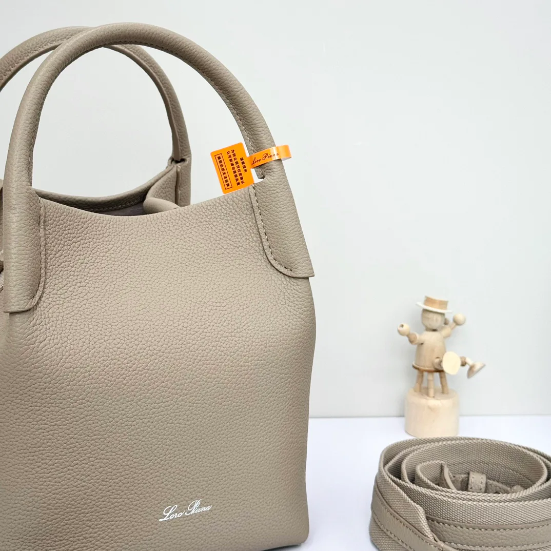 Классические Сумки Женские Loro Piana 11472604