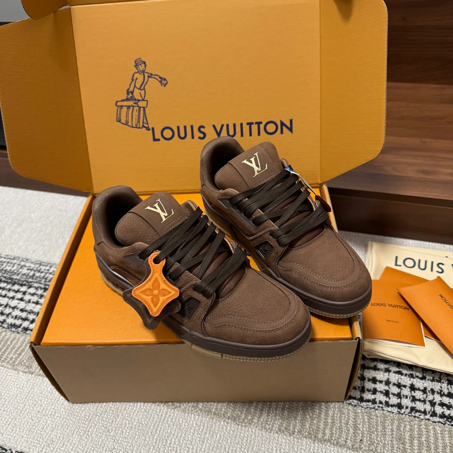 Кроссовки Женские Louis Vuitton 1546838
