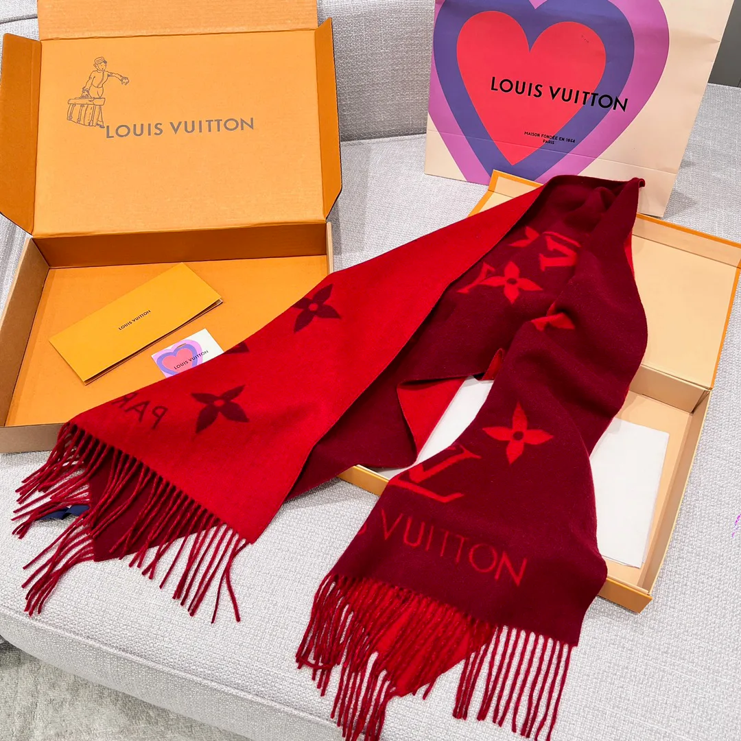 Шарфы Louis Vuitton 18210431