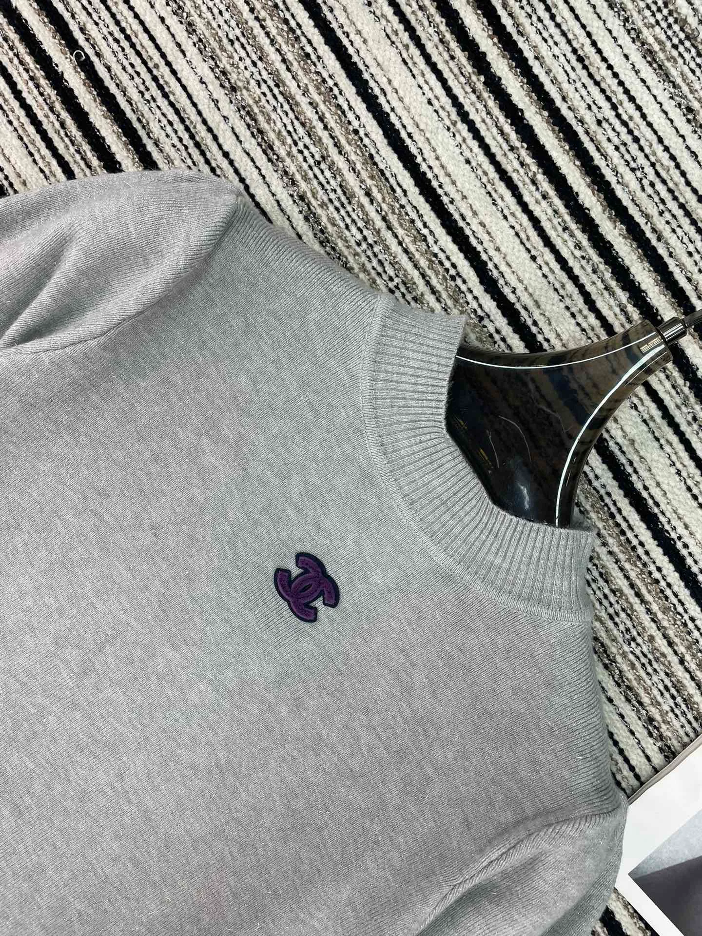 Топы Женские Chanel 11545317