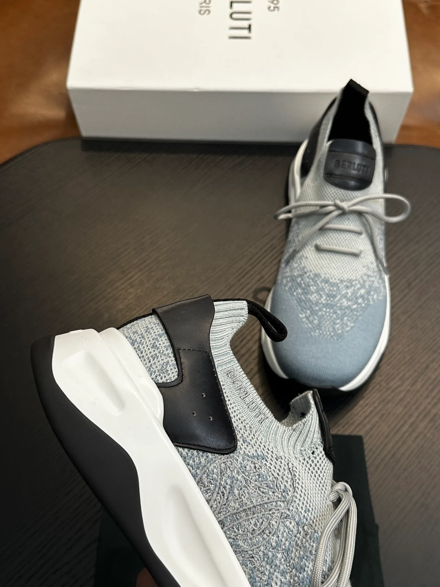 Кроссовки Женские Berluti 814669