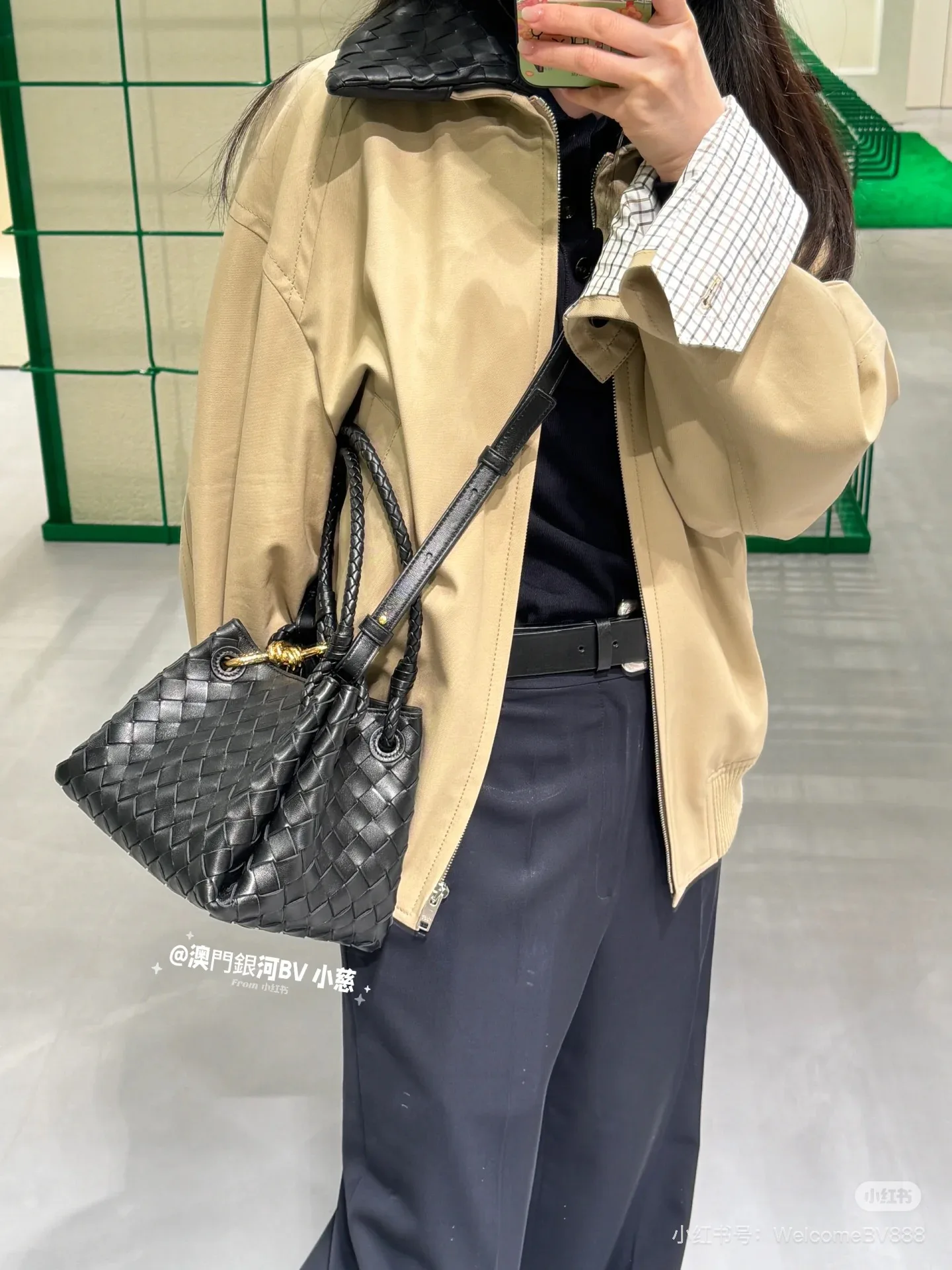 Куртки И Пуховики Женские Bottega Veneta 18501593