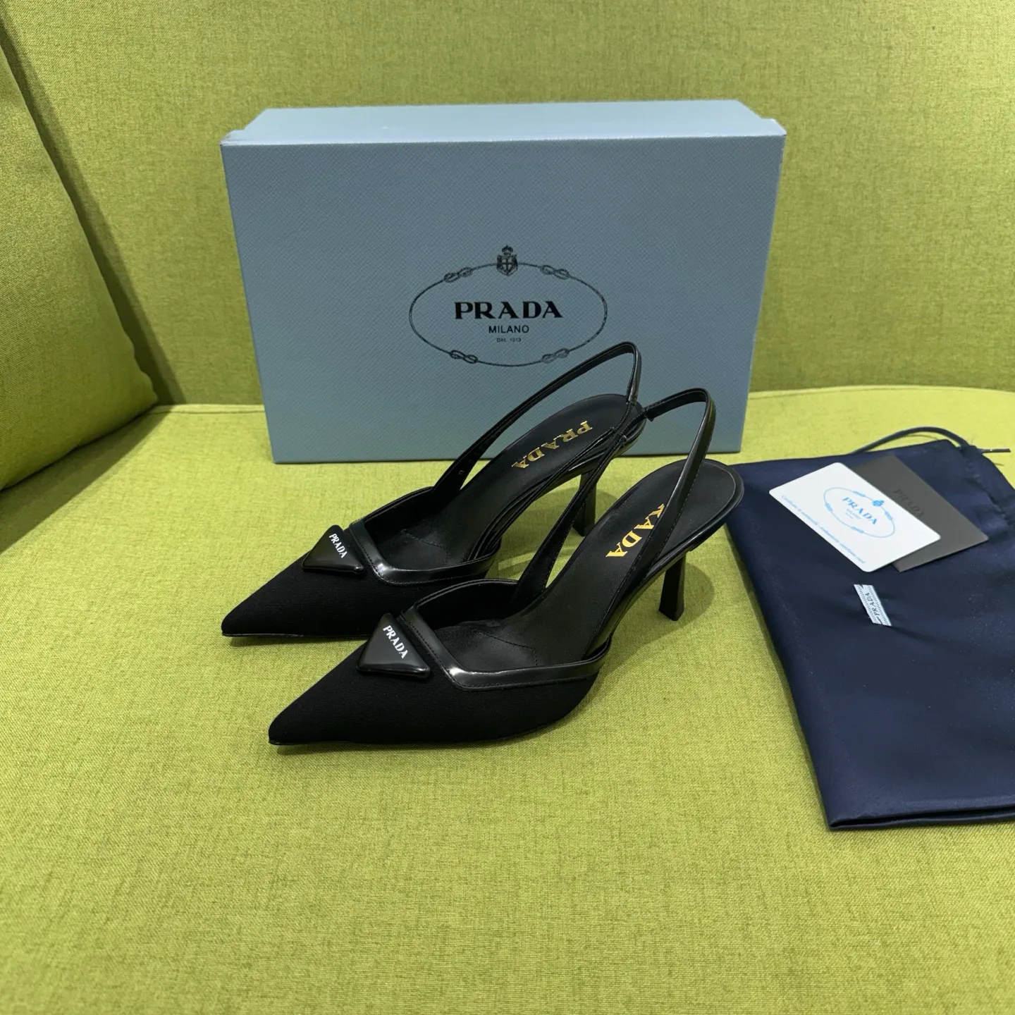 Босоножки Женские Prada 18709008