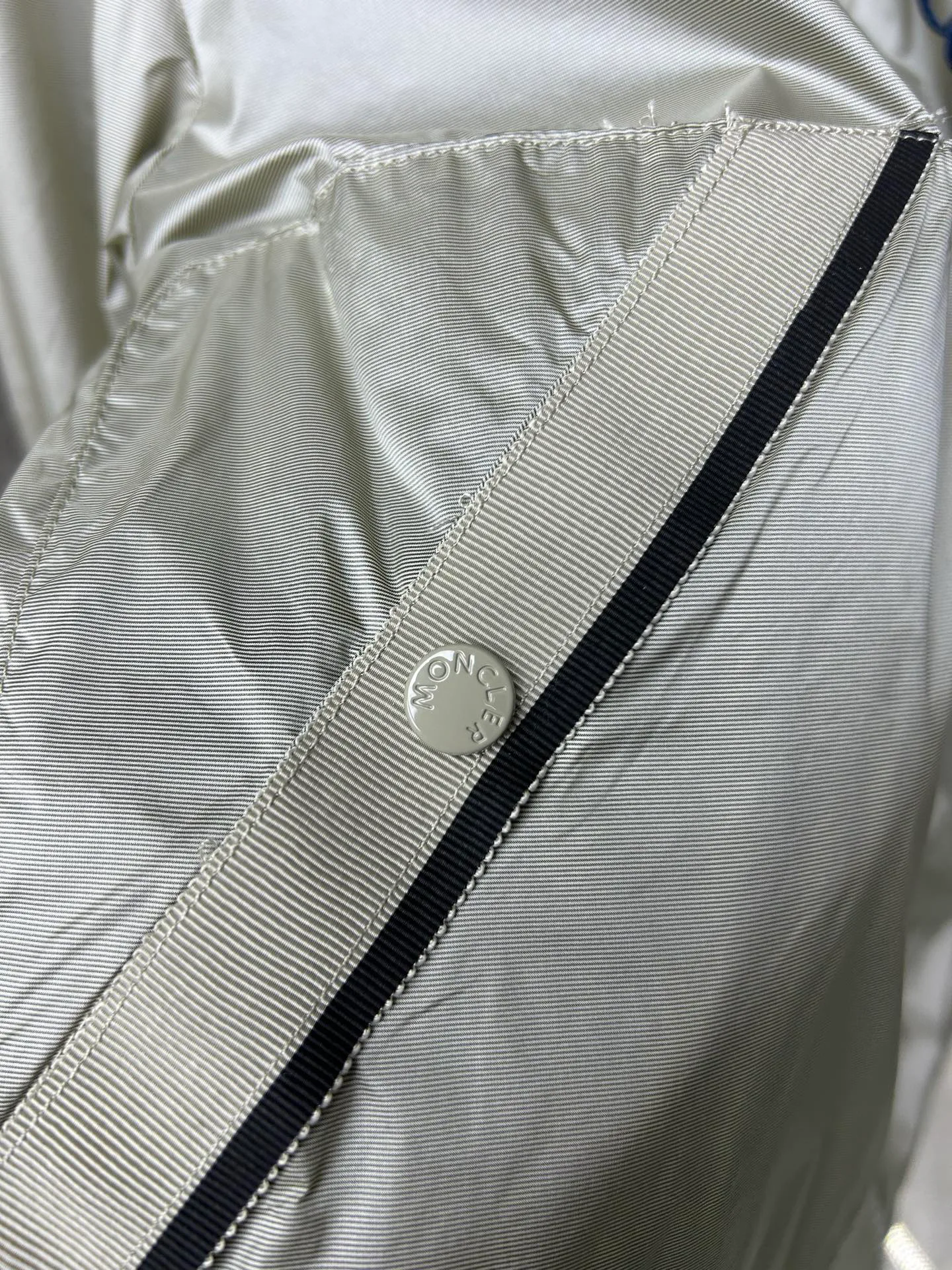 Куртки И Пуховики Женские Moncler 11666894