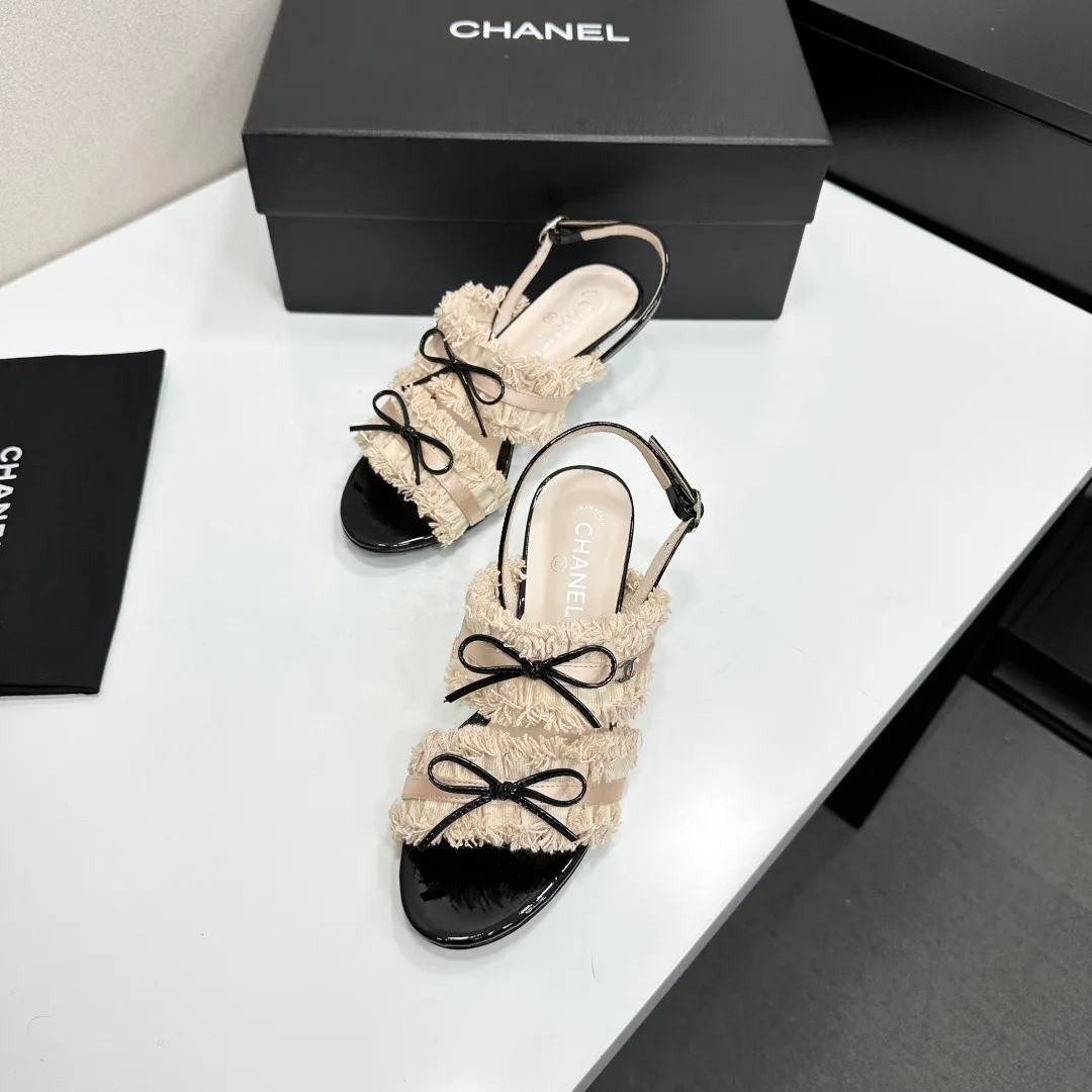 Шлепанцы Женские Chanel 11220358