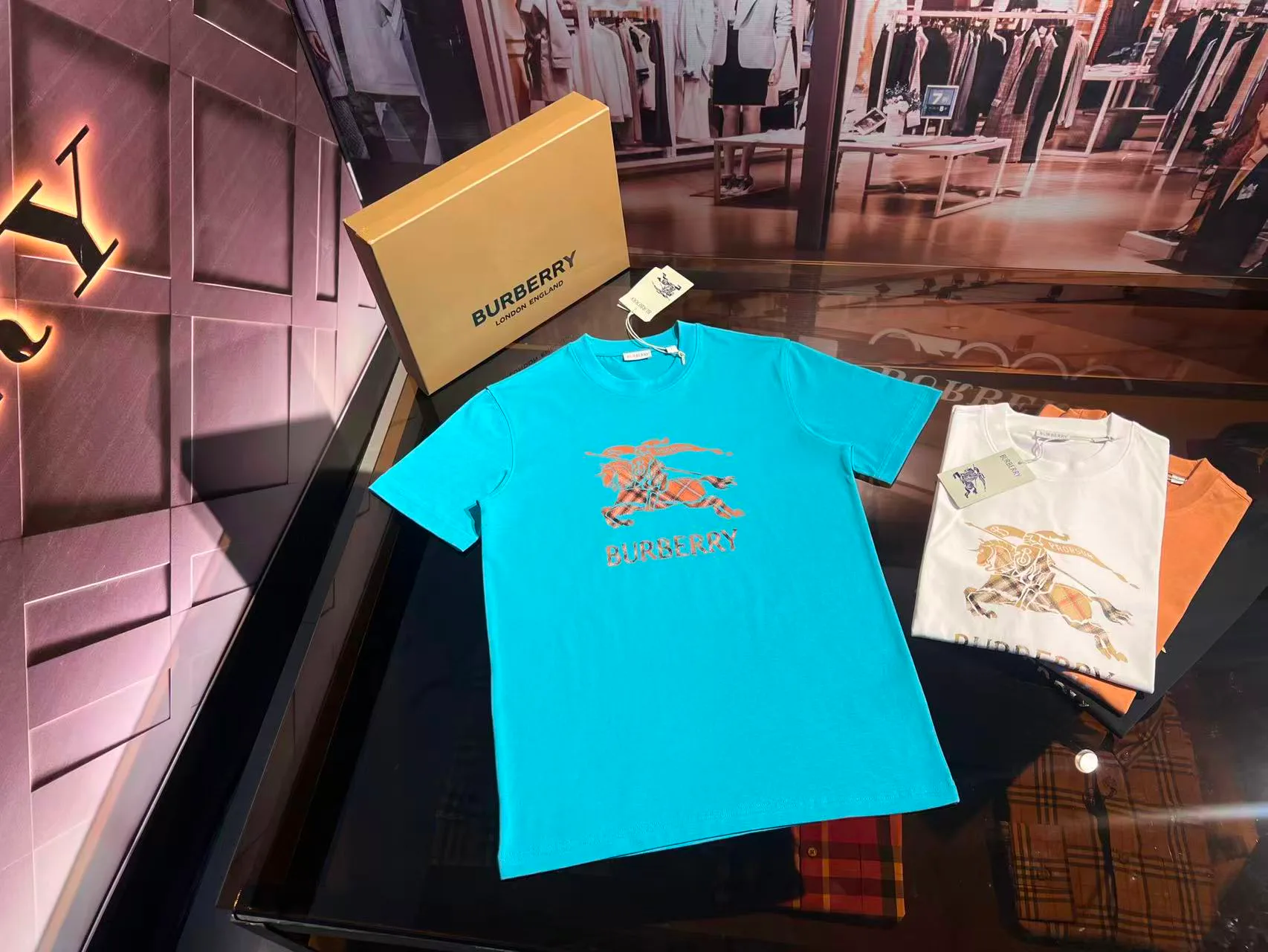 Футболки Женские Burberry 9438136