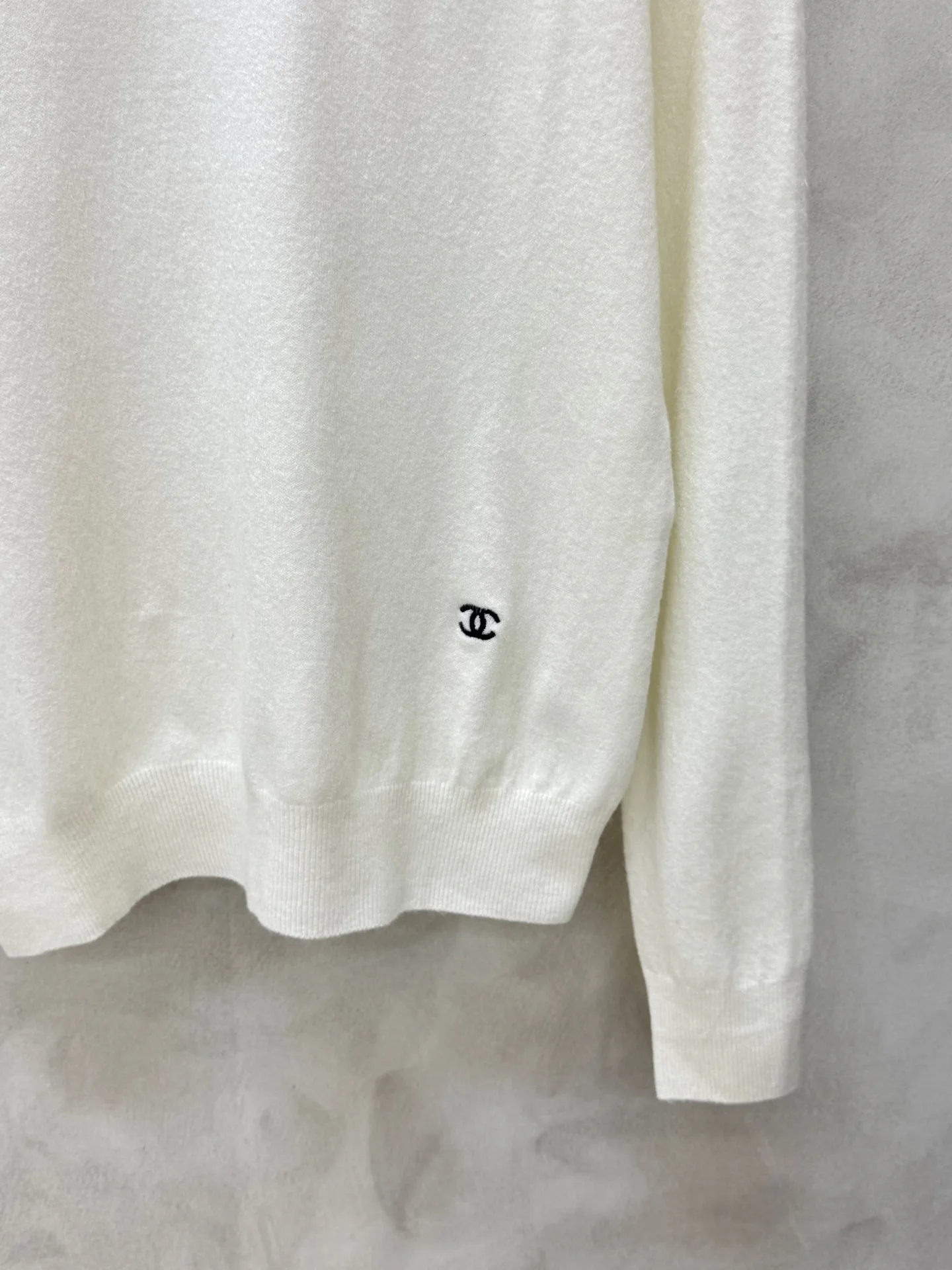Джемперы И Свитеры Женские Chanel 18389596