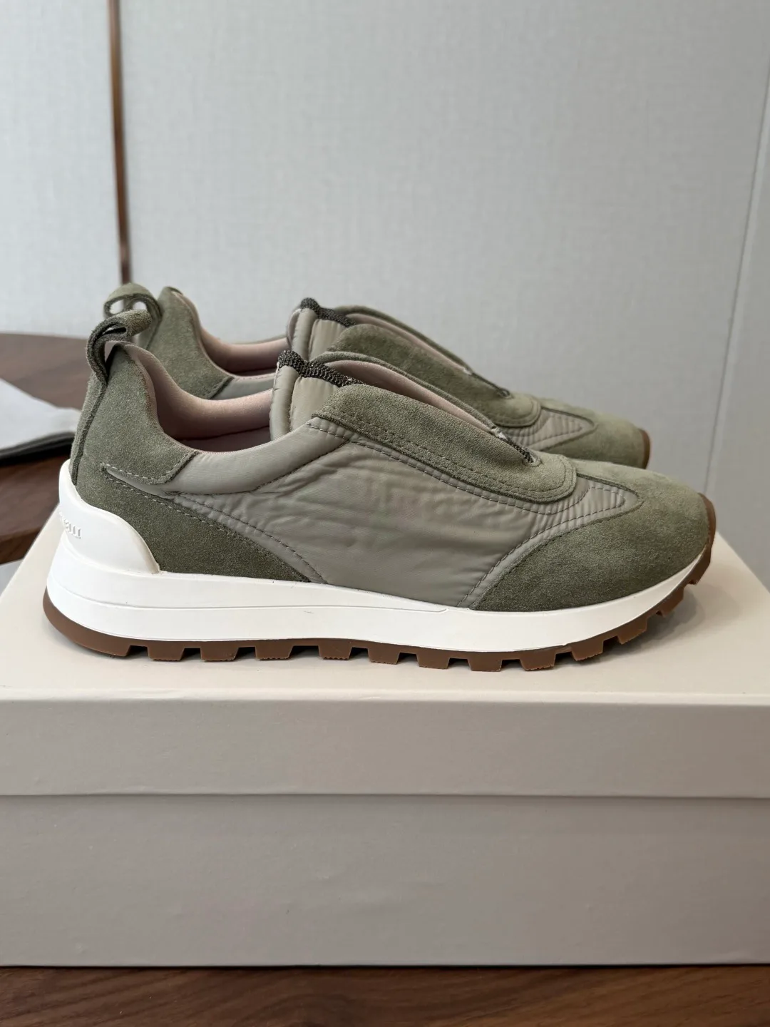 Кроссовки Женские Brunello Cucinelli 17461333
