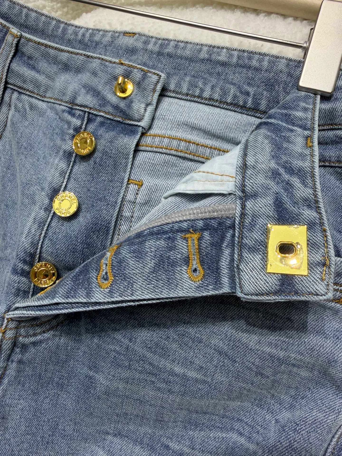Джинсы Женские Chanel 13237616