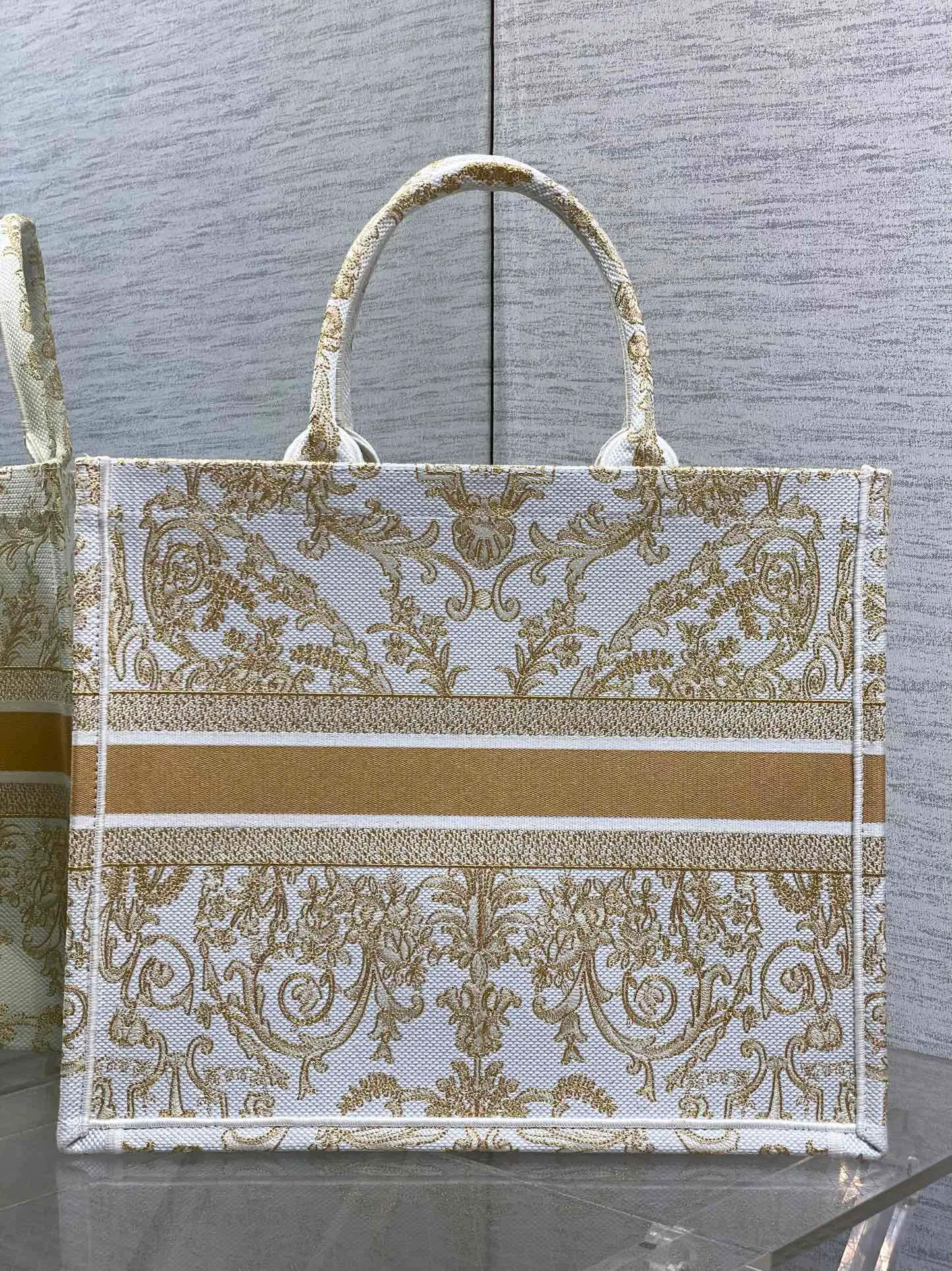 Классические Сумки Женские Christian Dior 11224053
