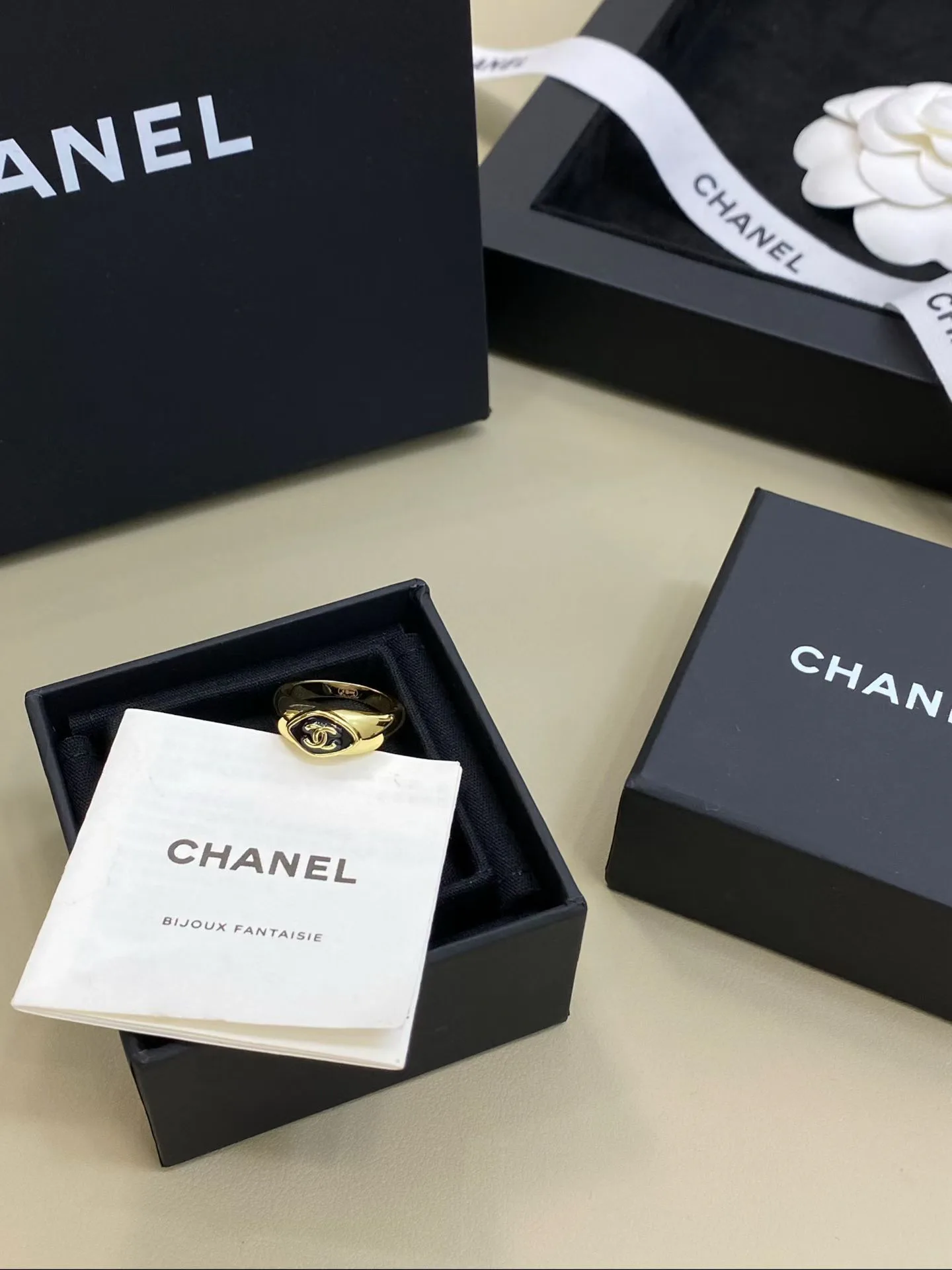 Бижутерия Chanel 18123084