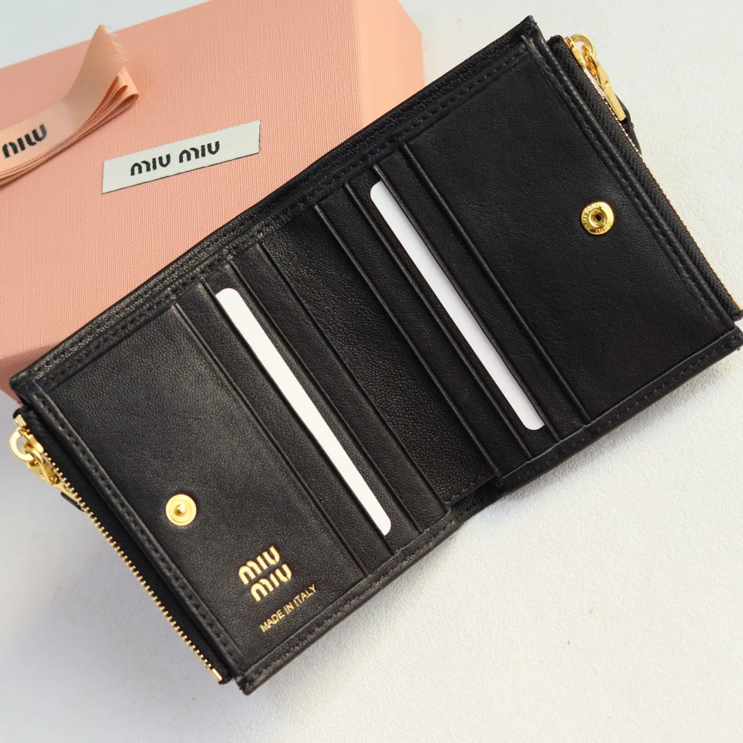 Клатчи Женские Miu Miu 2252259