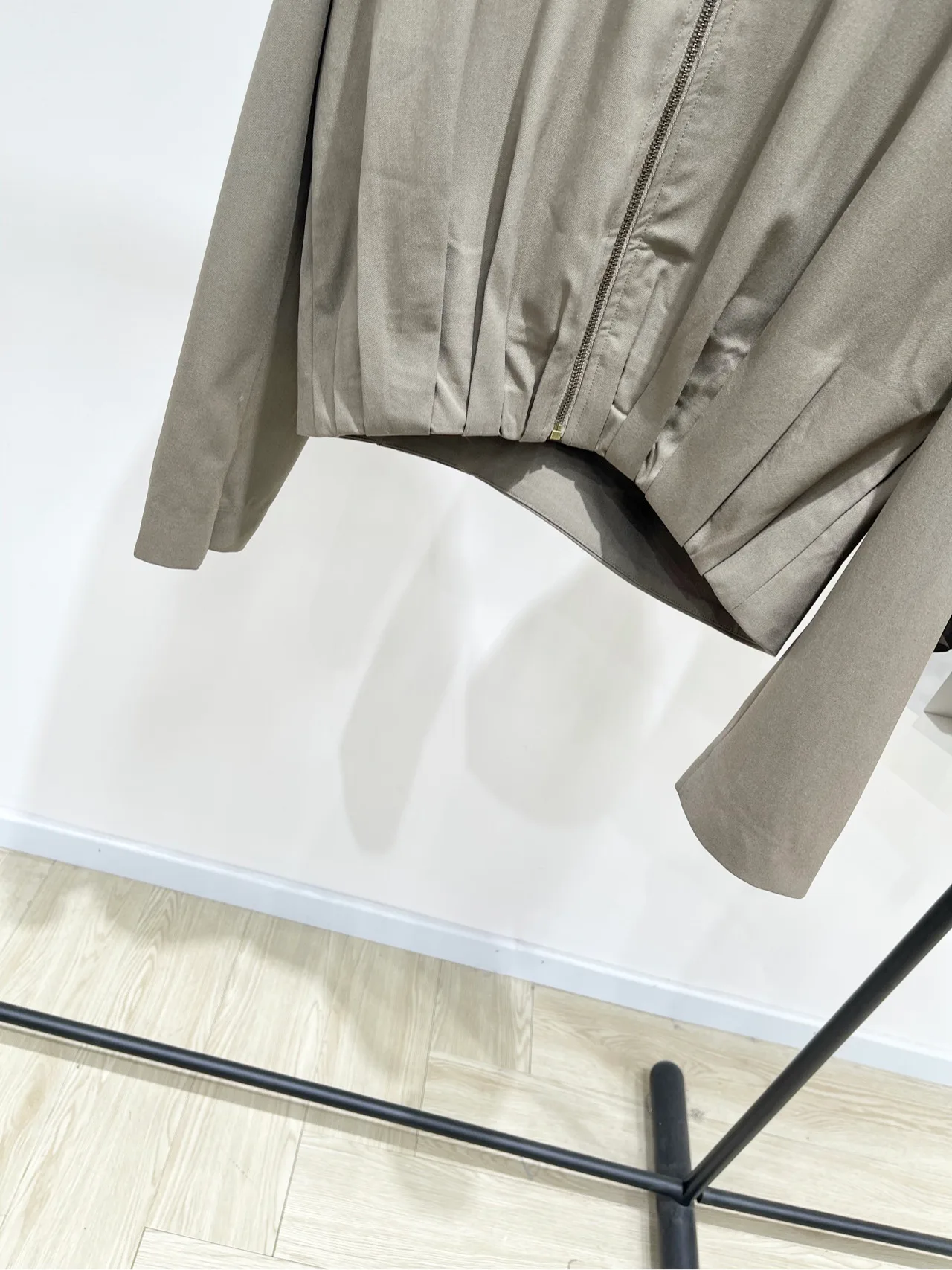 Кожаные Куртки И Дублёнки Женские Loewe 9822860