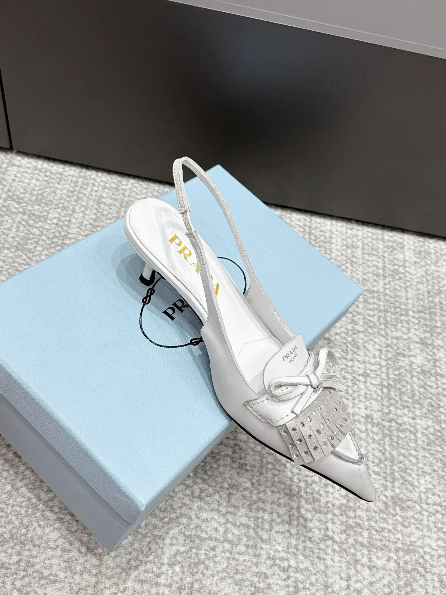 Туфли Женские Prada 13540594