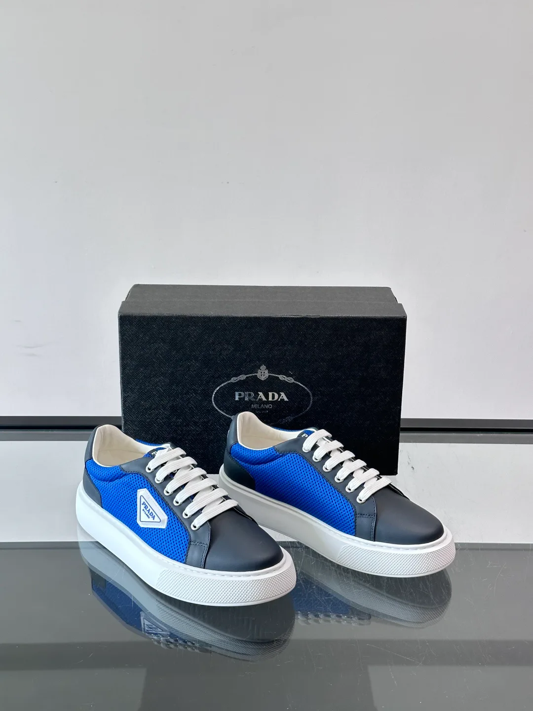 Кроссовки Мужские Prada 17497960