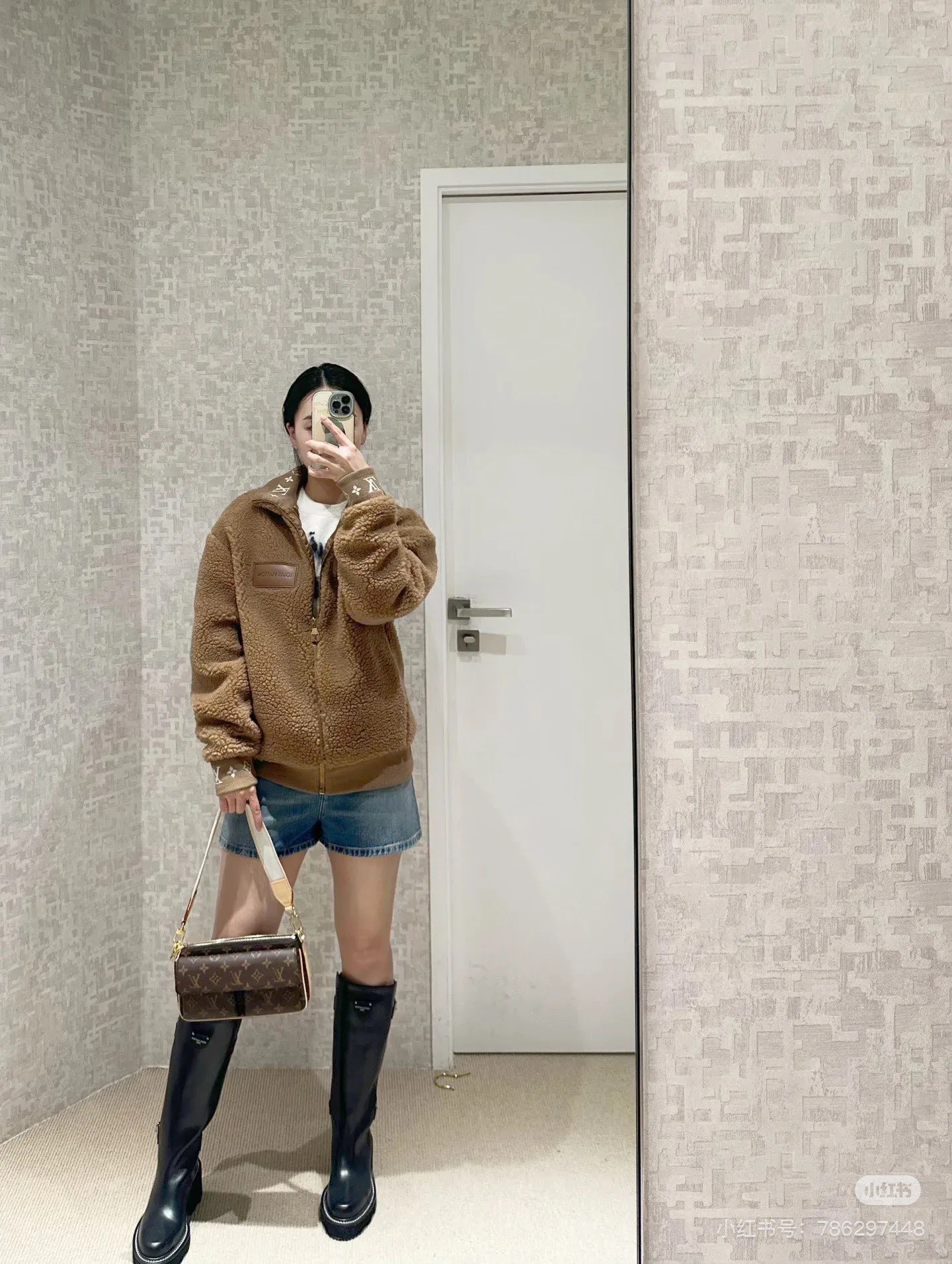 Куртки И Пуховики Женские Louis Vuitton 95371