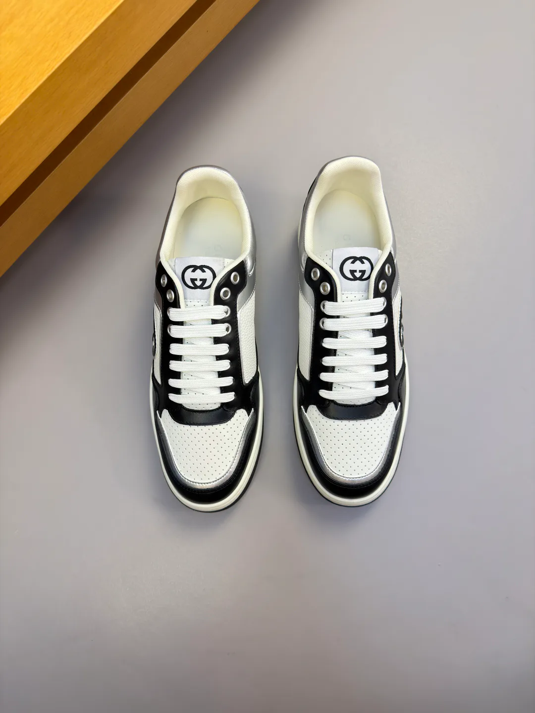 Кроссовки Мужские Gucci 18142463