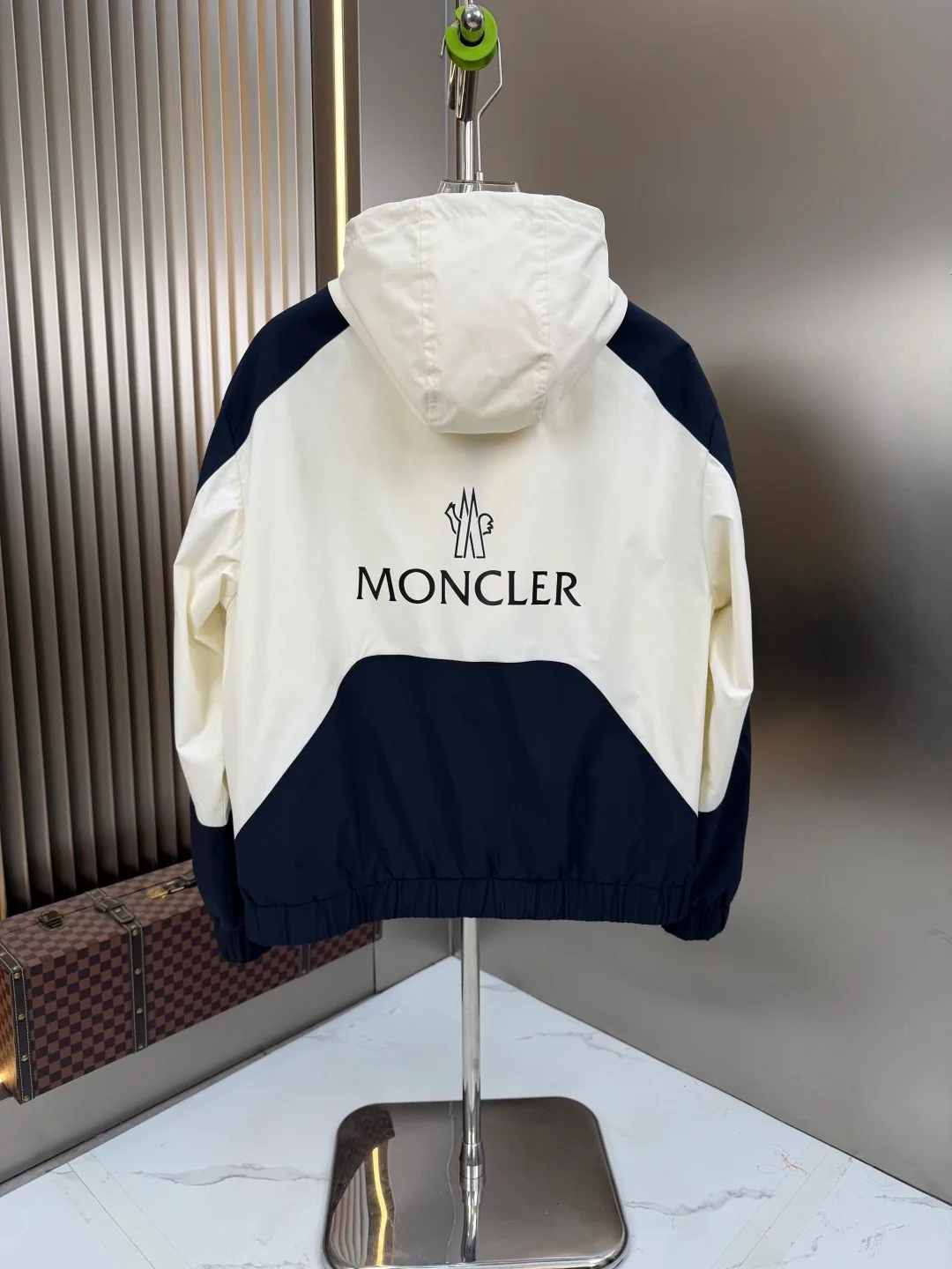 Пальто И Тренчи Мужские Moncler 11523385
