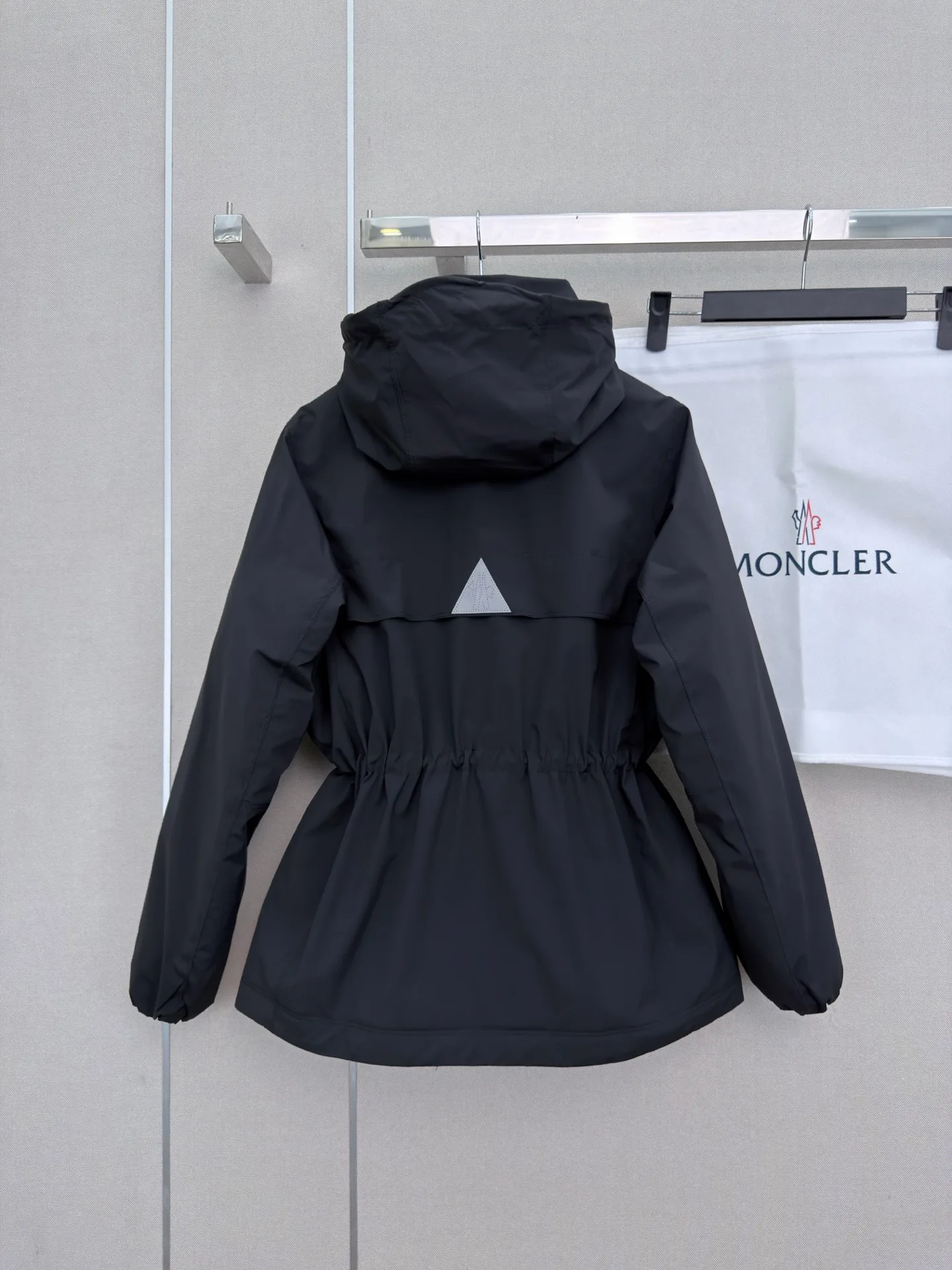 Куртки И Пуховики Женские Moncler 19589656