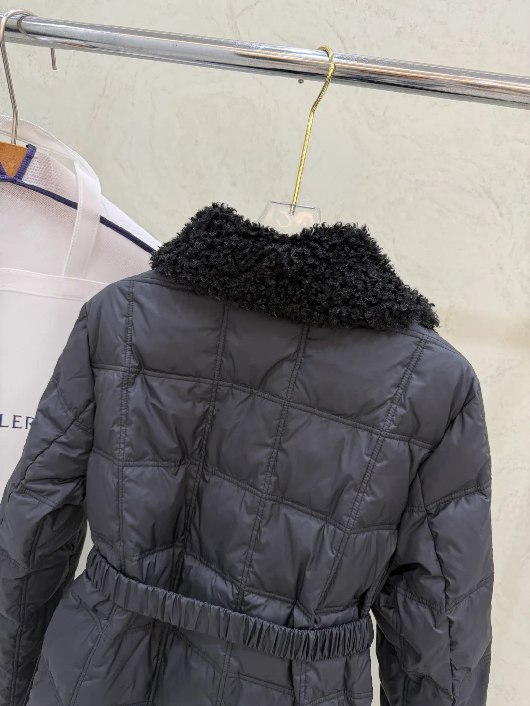 Куртки И Пуховики Мужские Moncler 17937834