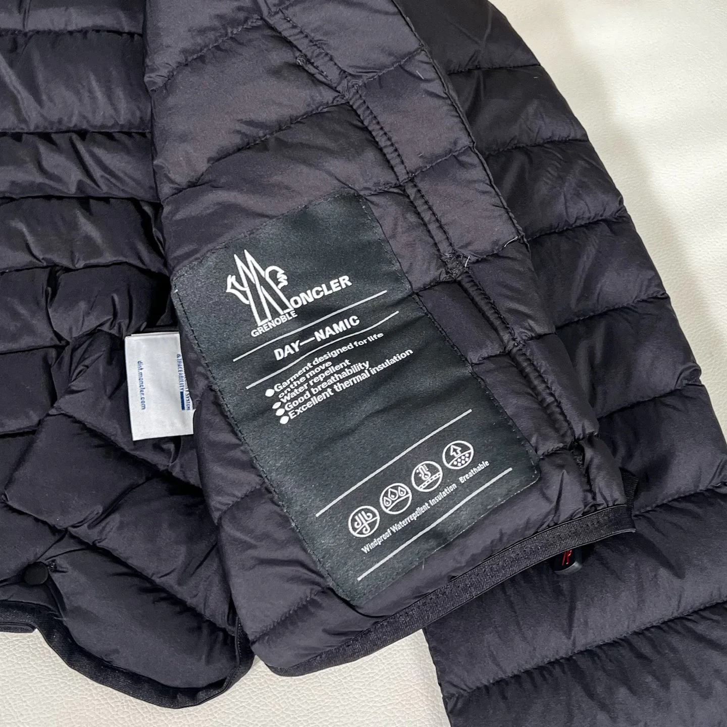Куртки И Пуховики Женские Moncler 19225057