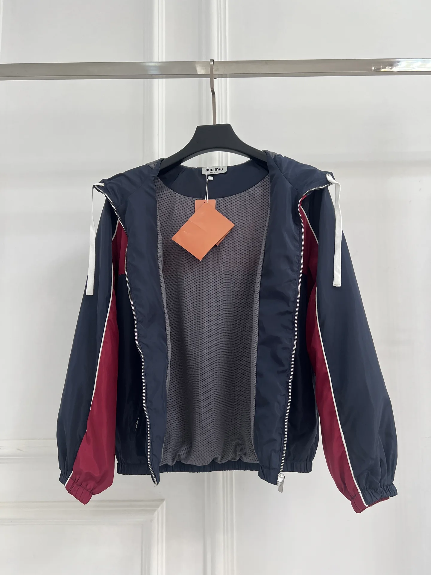 Куртки И Пуховики Женские Miu Miu 11185487