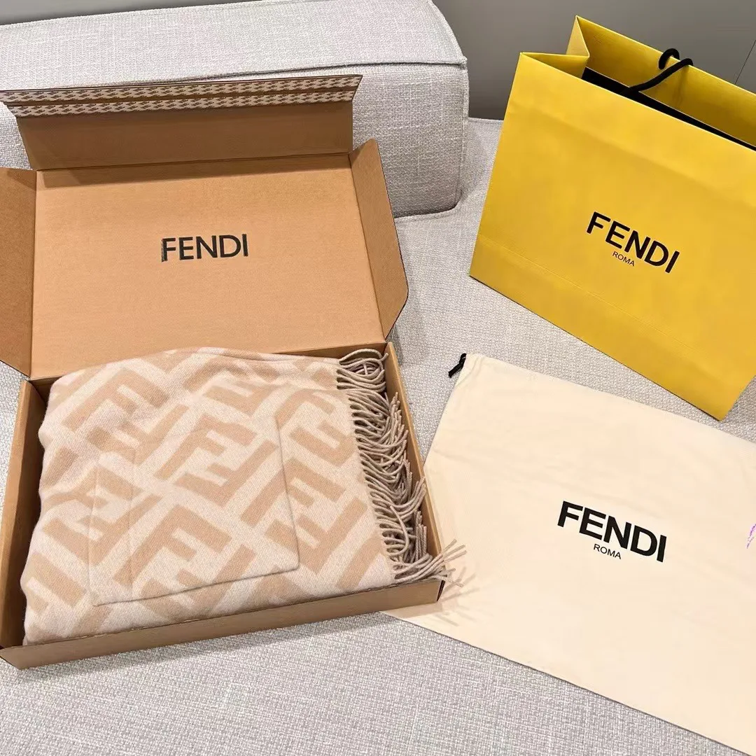 Шарфы Fendi 1669532