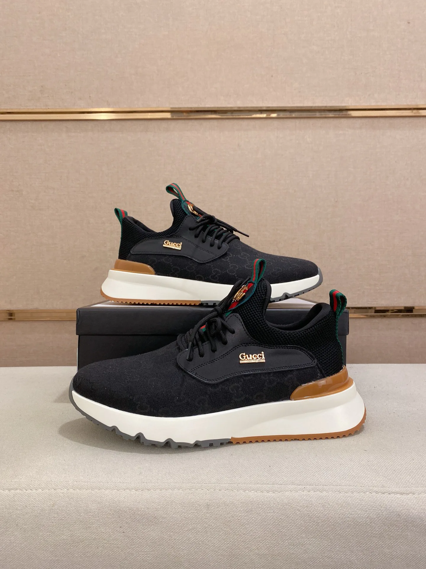 Кроссовки Мужские Gucci 105396