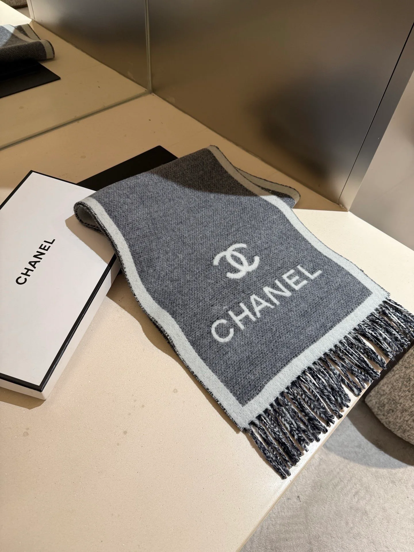 Шарфы Chanel 17448567