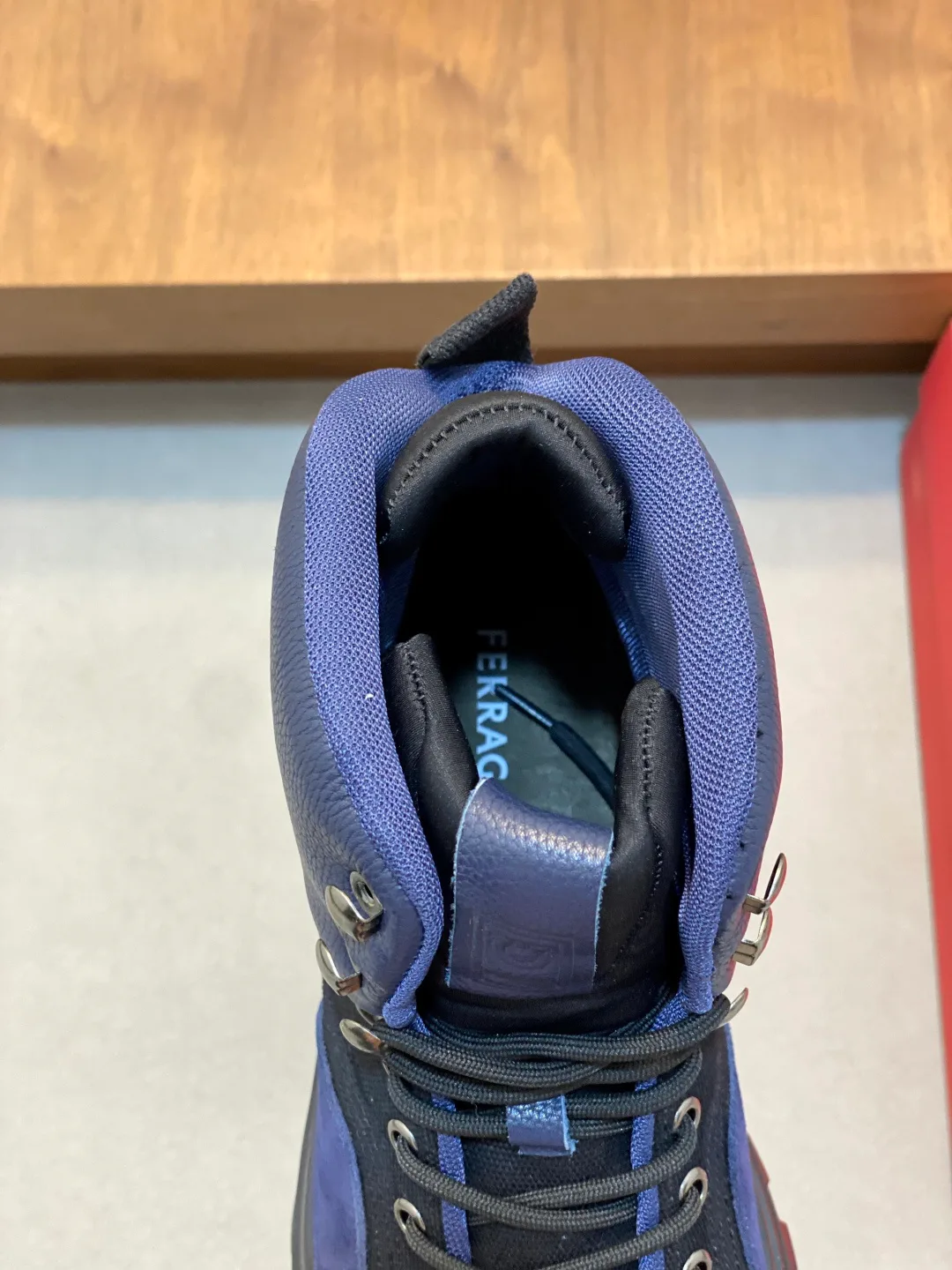 Ботинки Мужские Salvatore Ferragamo 240205