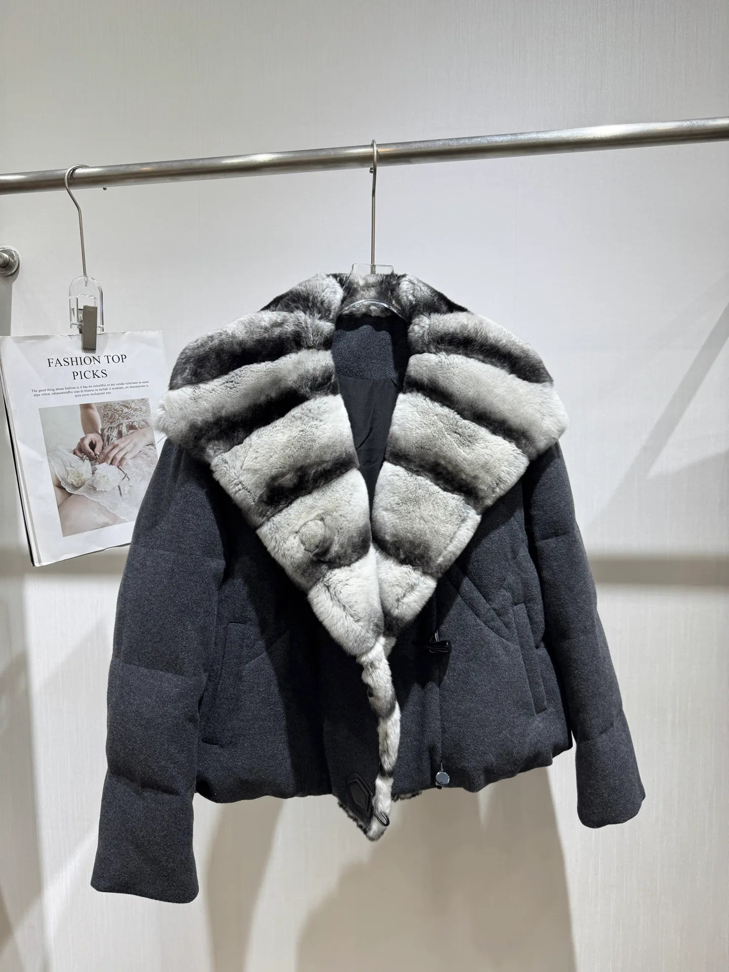 Куртки И Пуховики Женские Max Mara 18734859