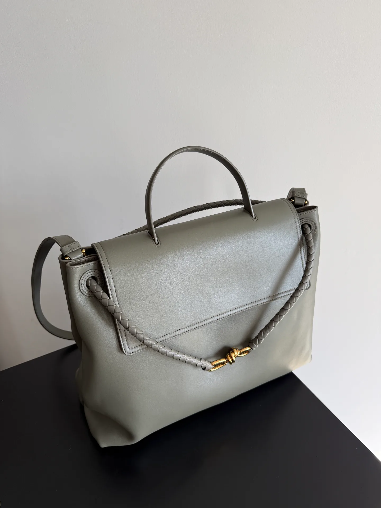 Классические Сумки Женские Bottega Veneta 16878925