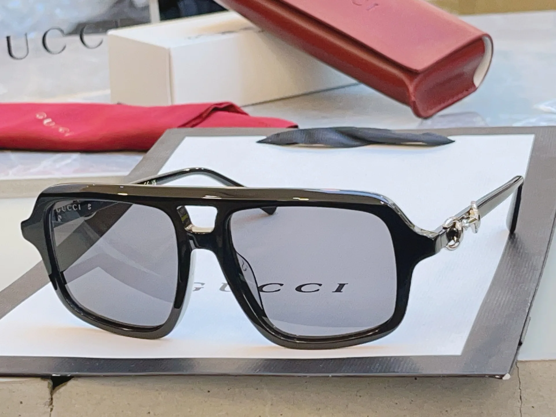 Очки Gucci 11432757